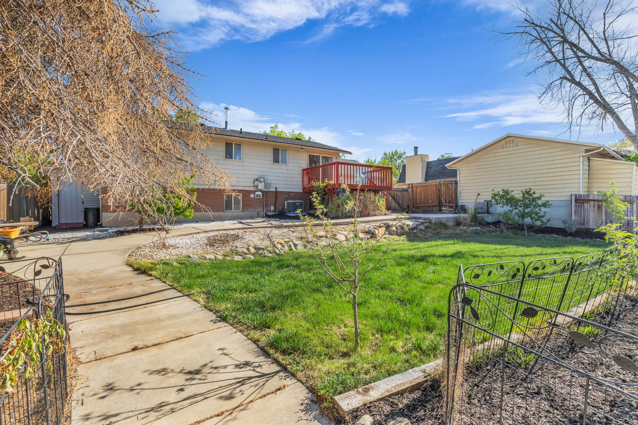 main property photo 29