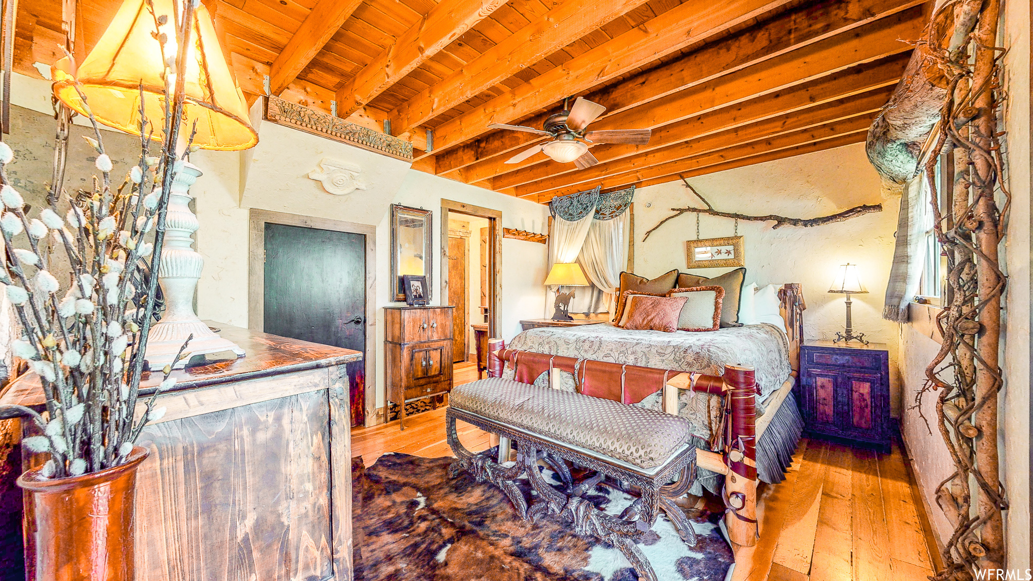 main property photo 37