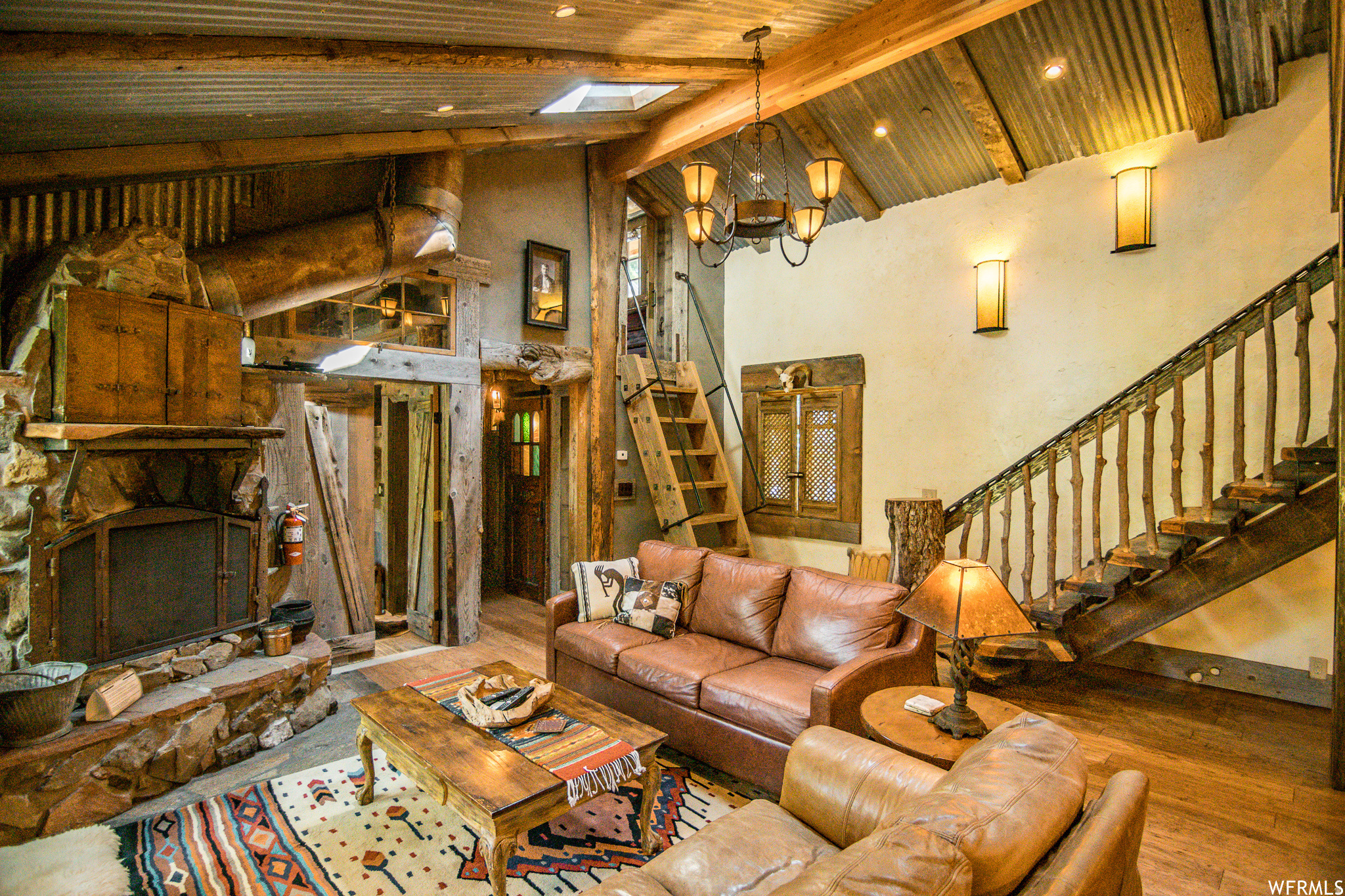 main property photo 8