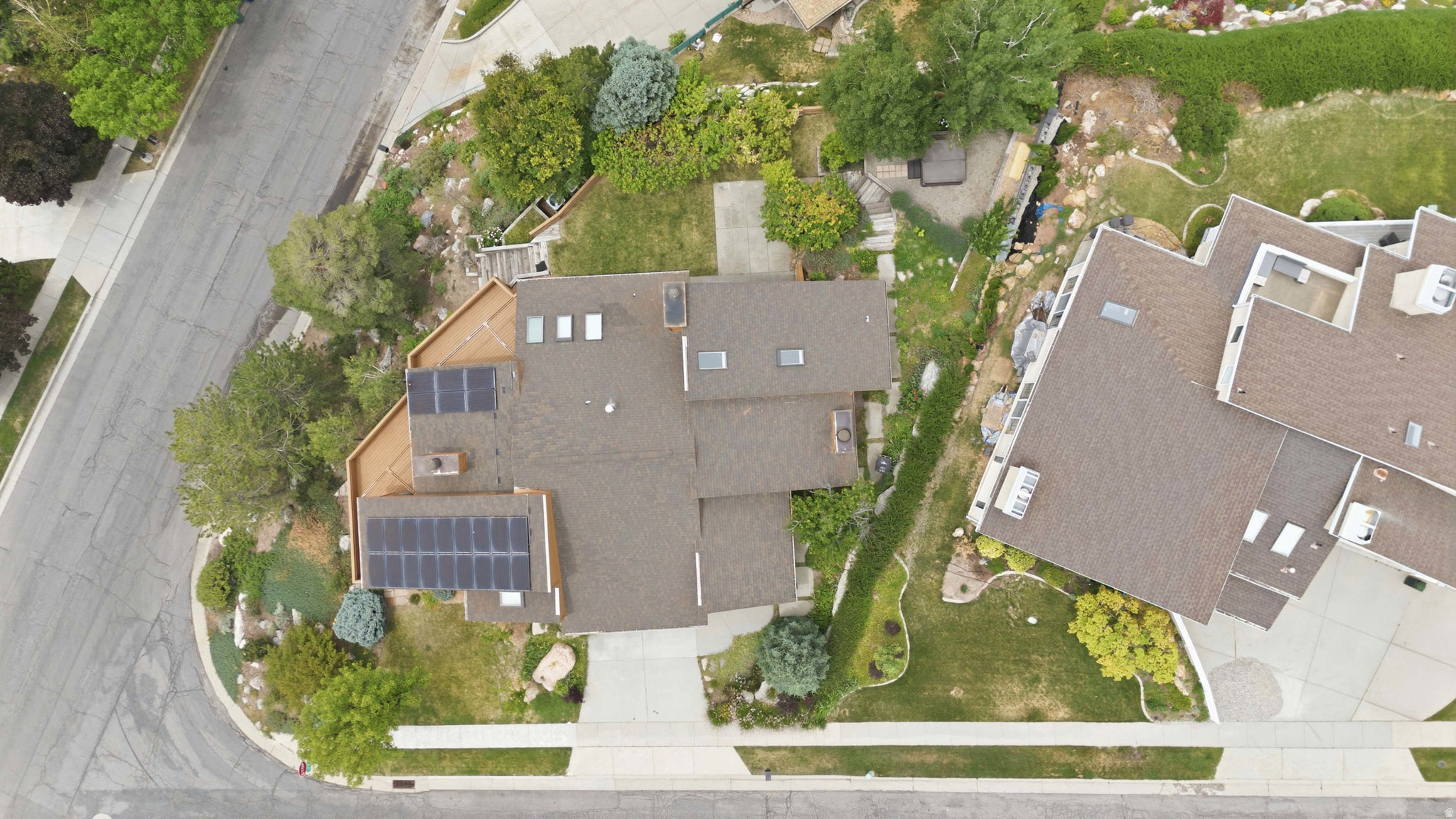 main property photo 68
