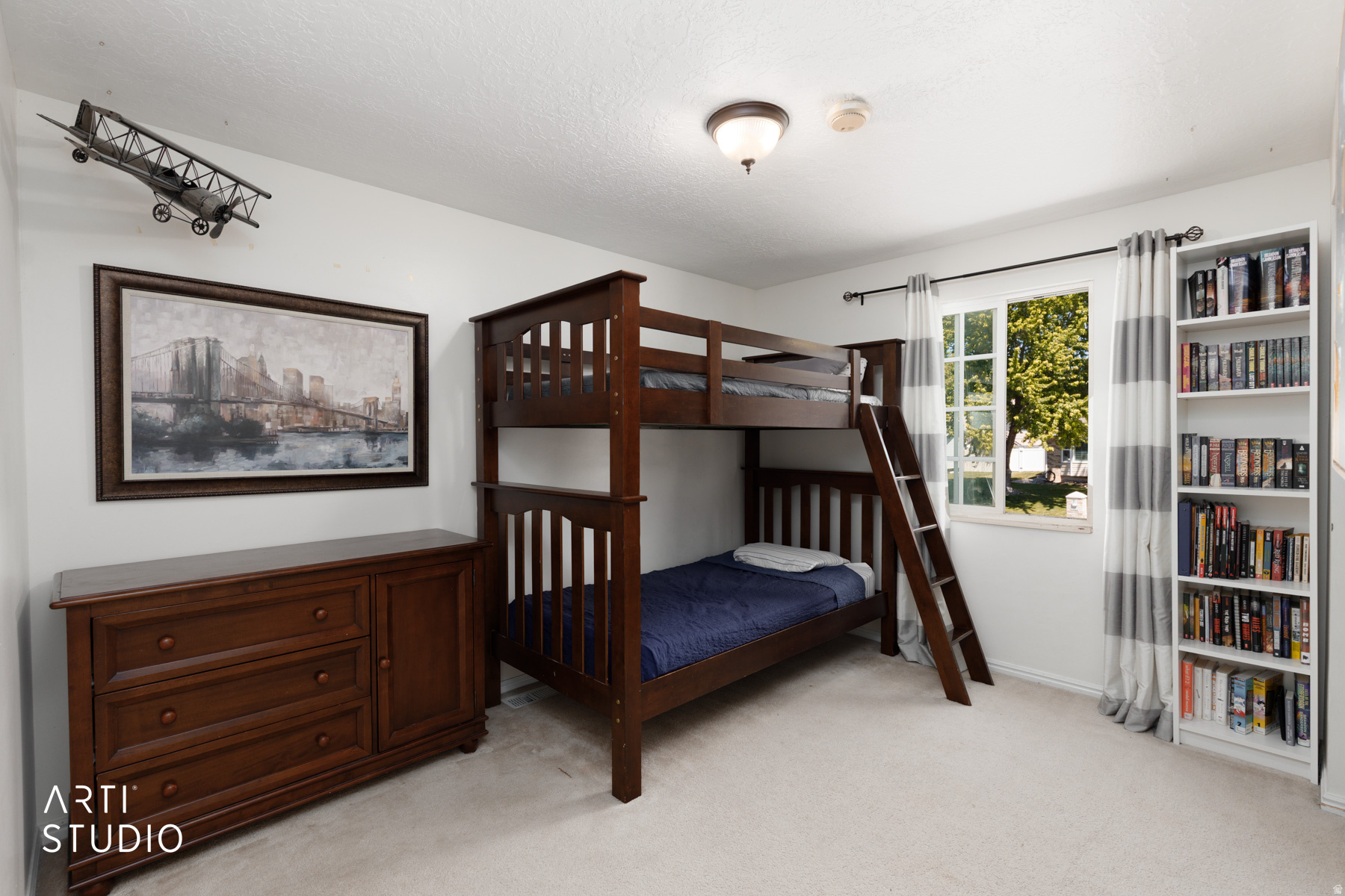 main property photo 11
