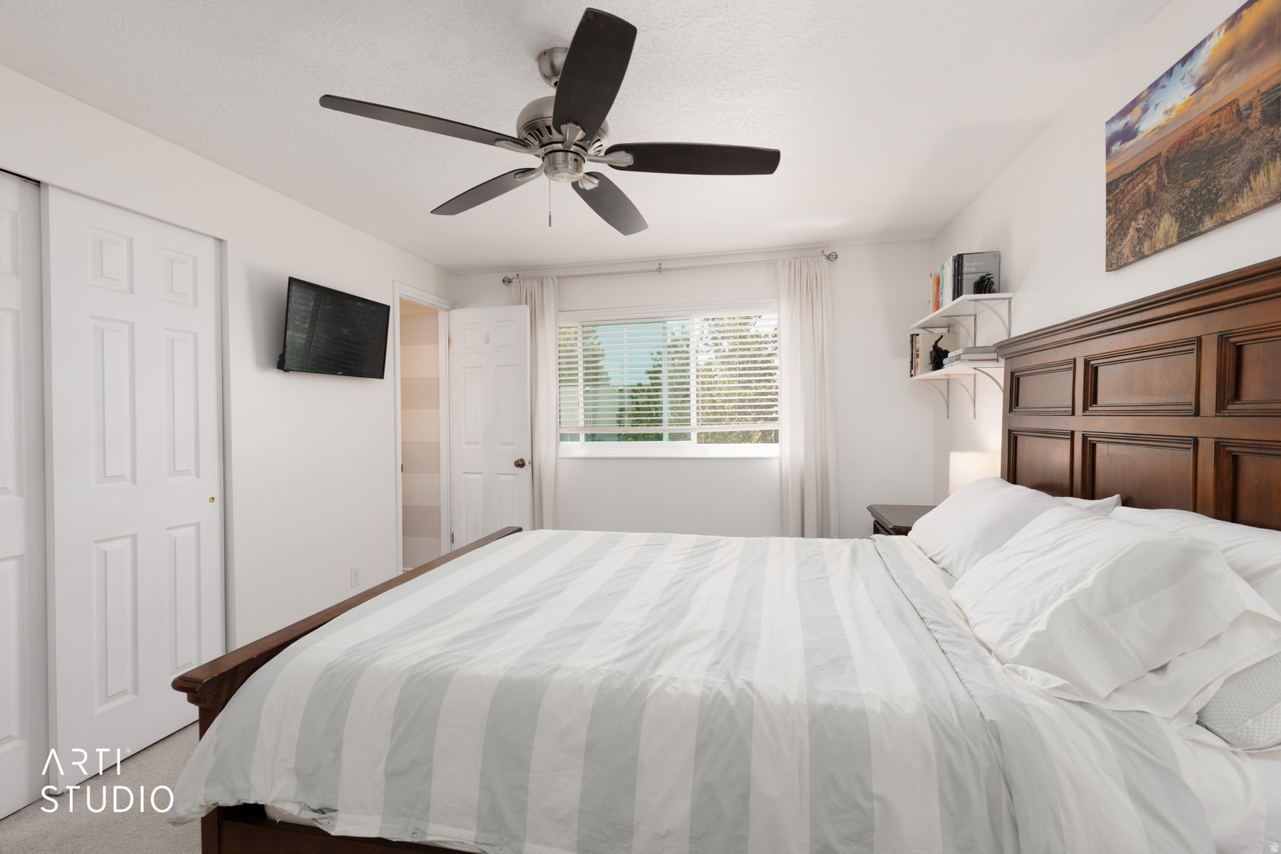 main property photo 13