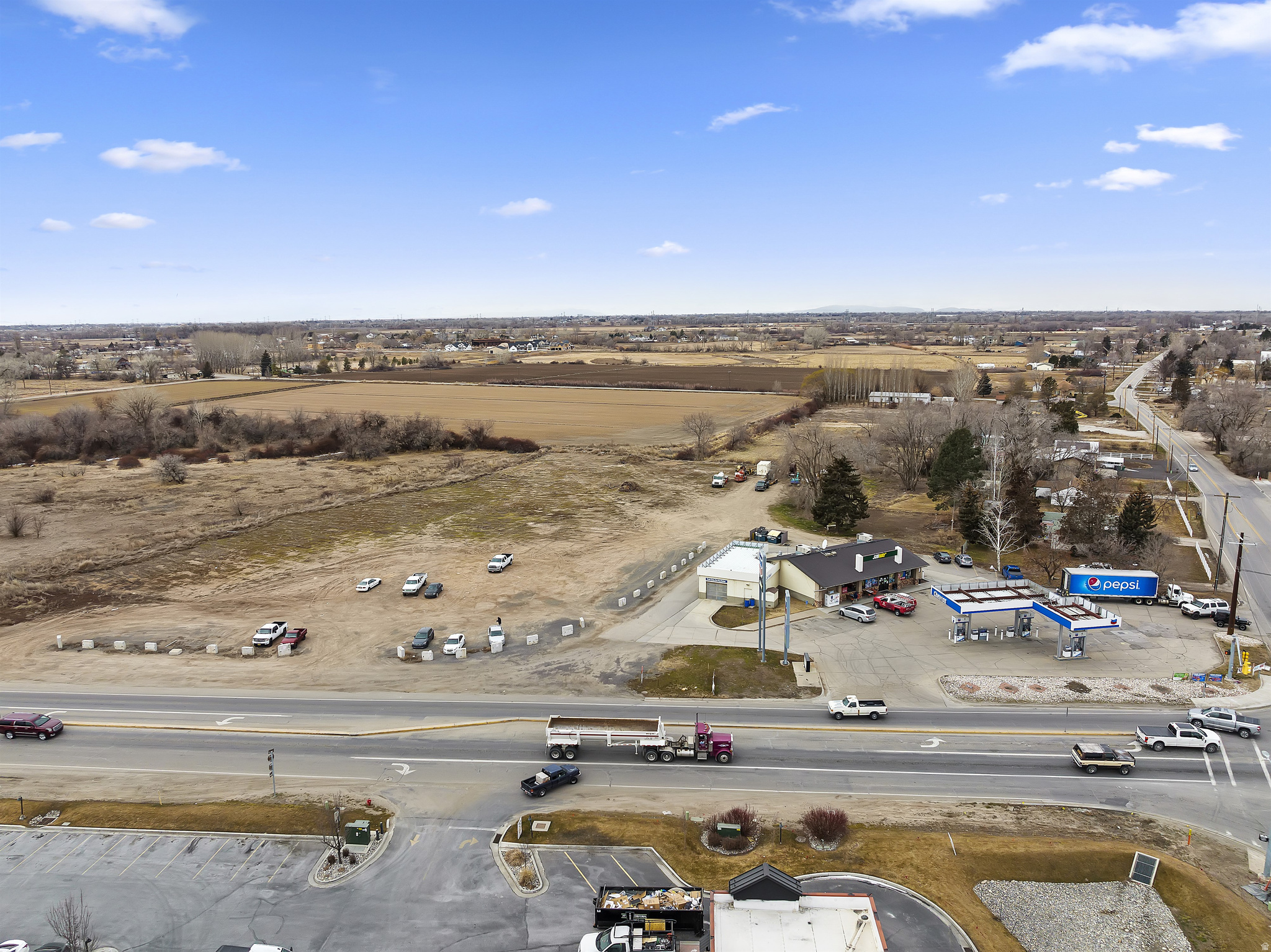 main property photo 10