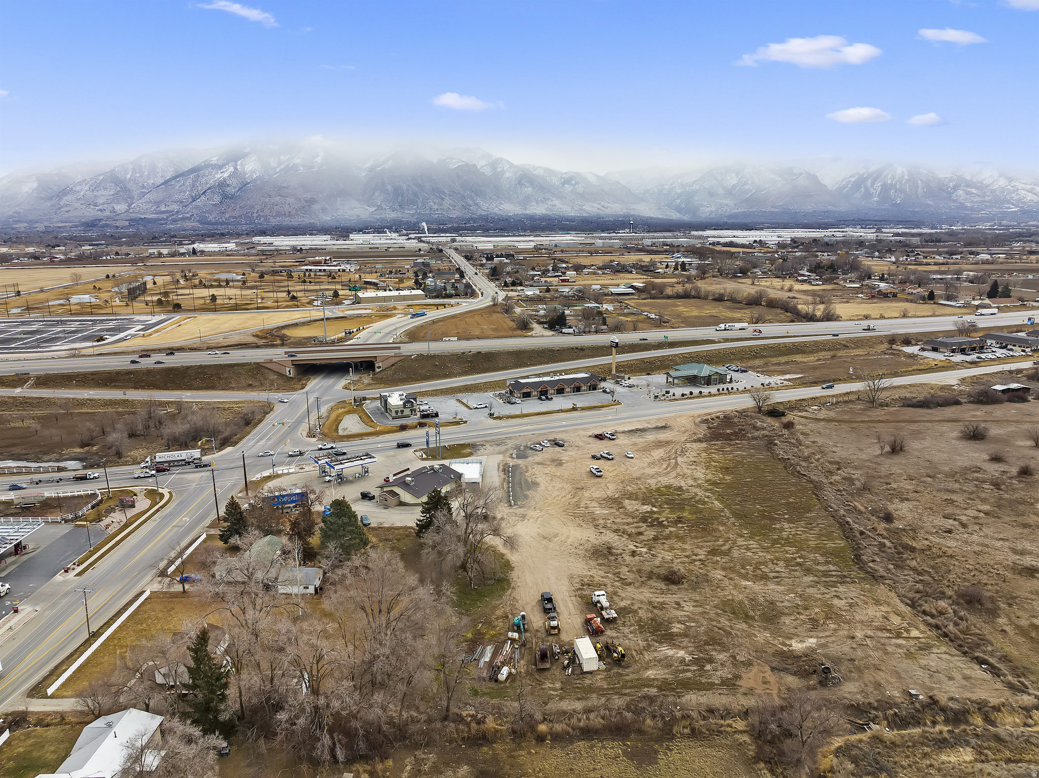 main property photo 13