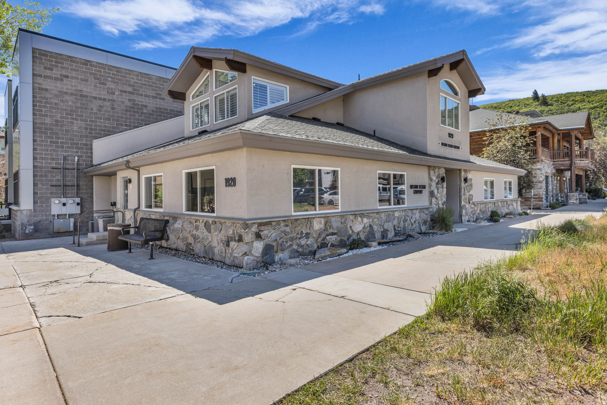 main property photo 2
