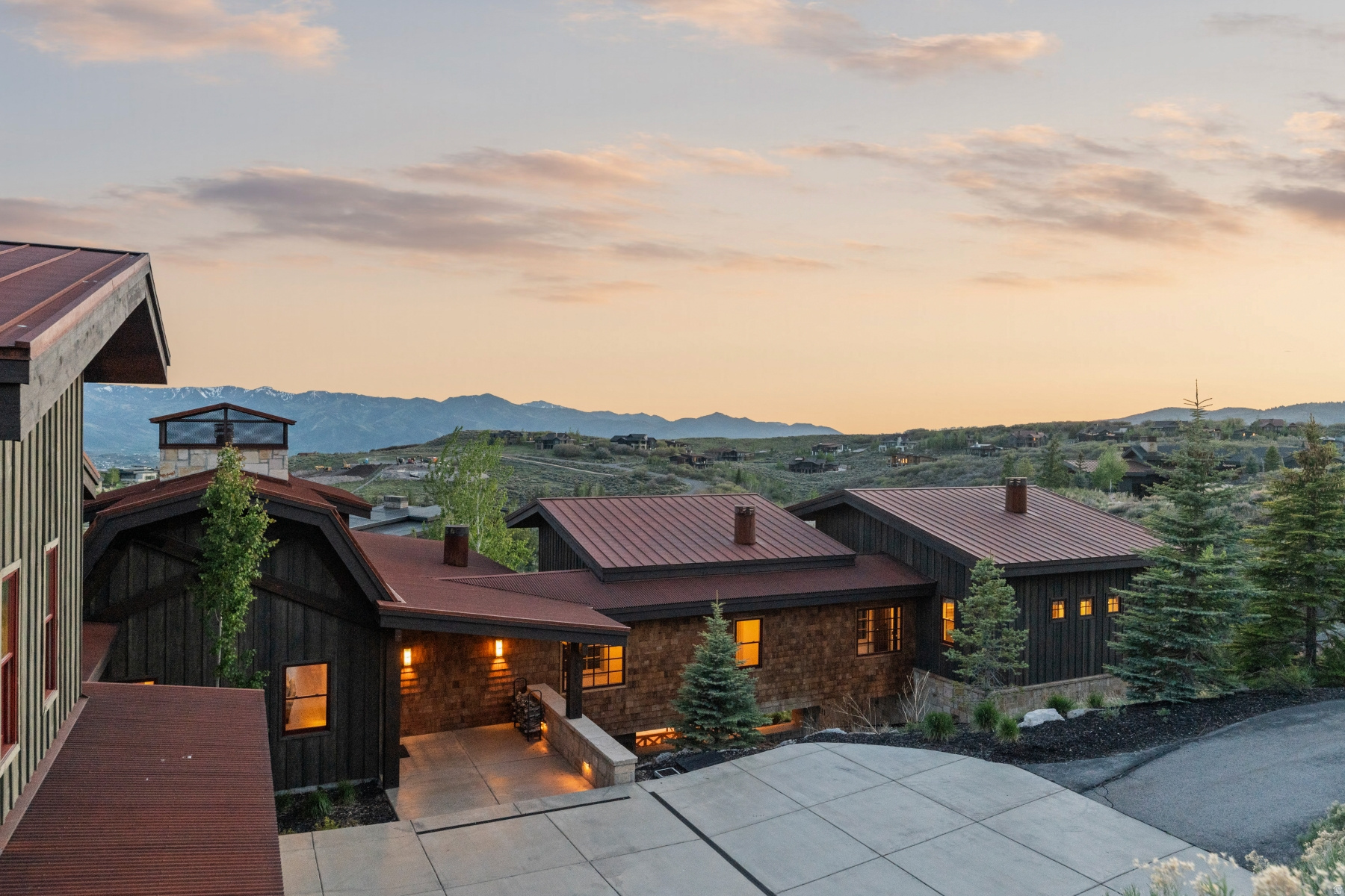main property photo 74