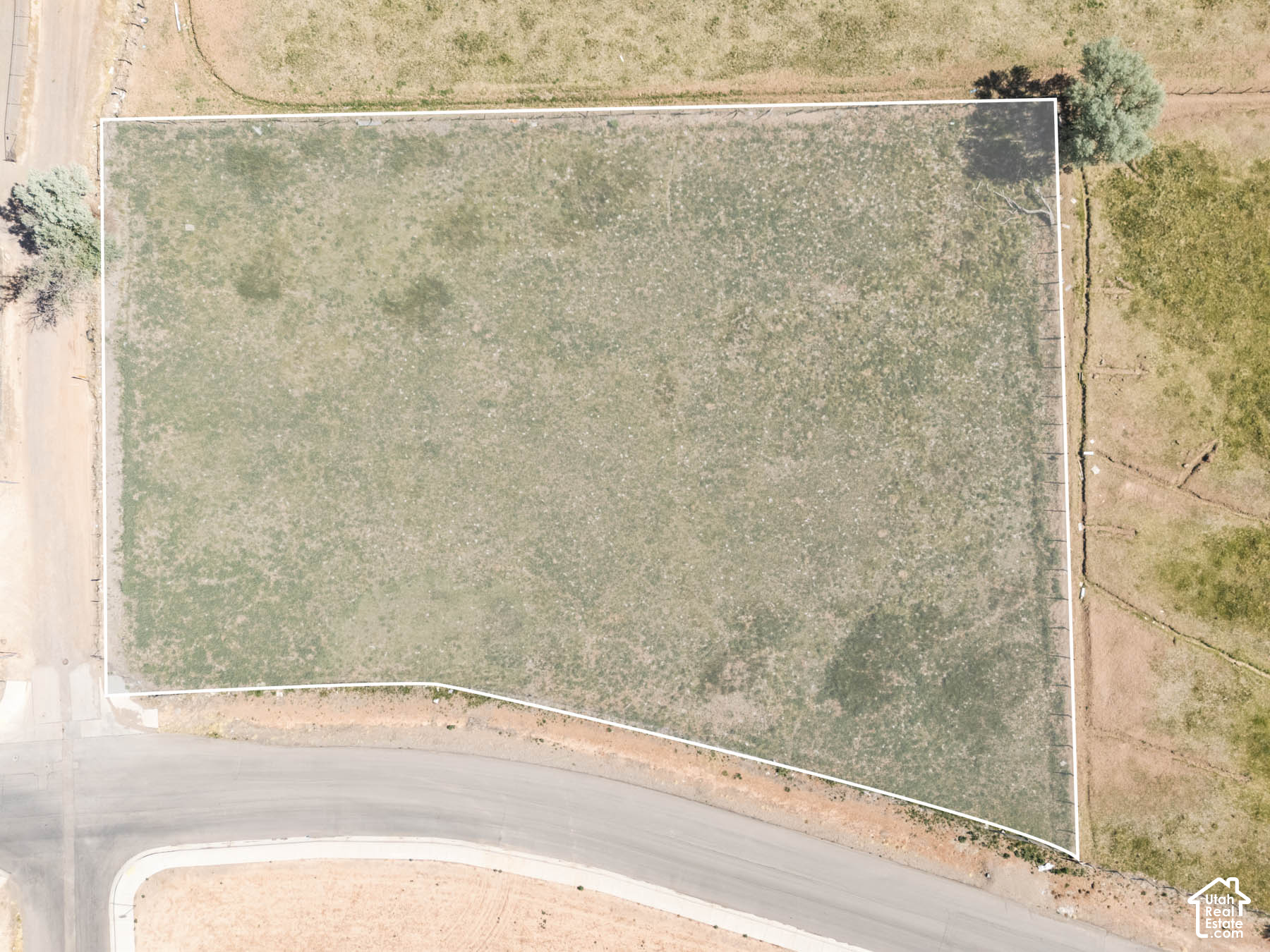 main property photo 17