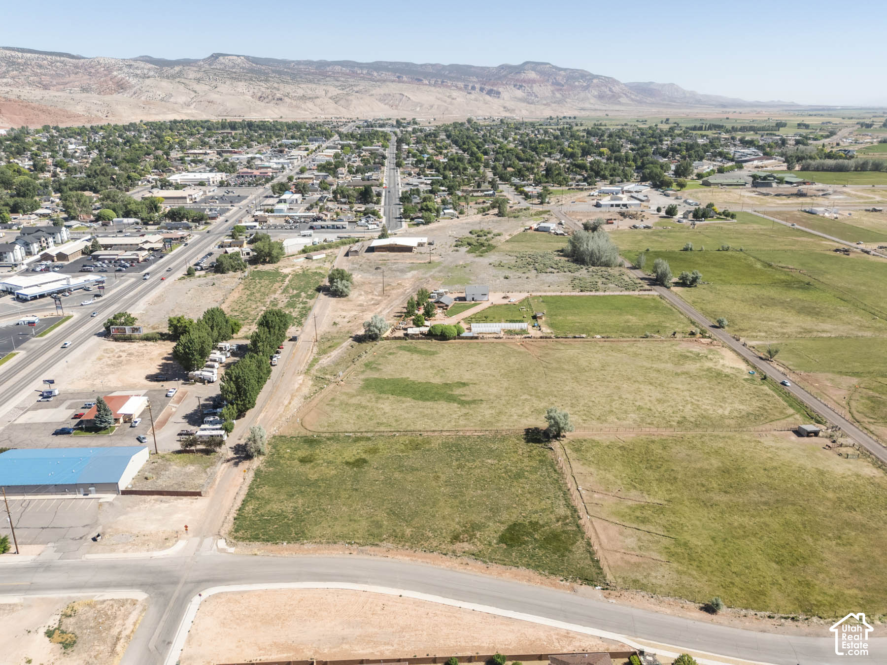 main property photo 2