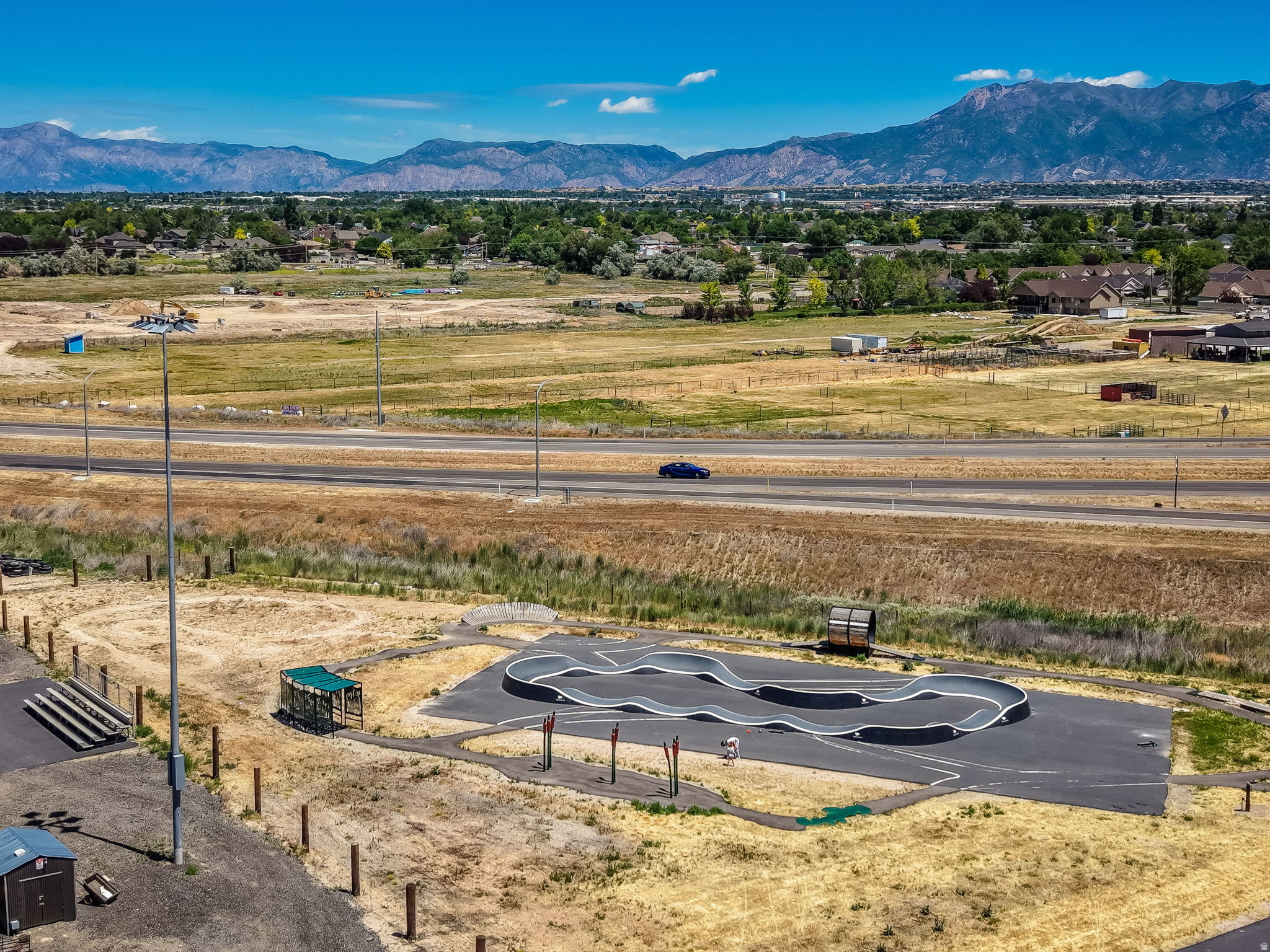 main property photo 41
