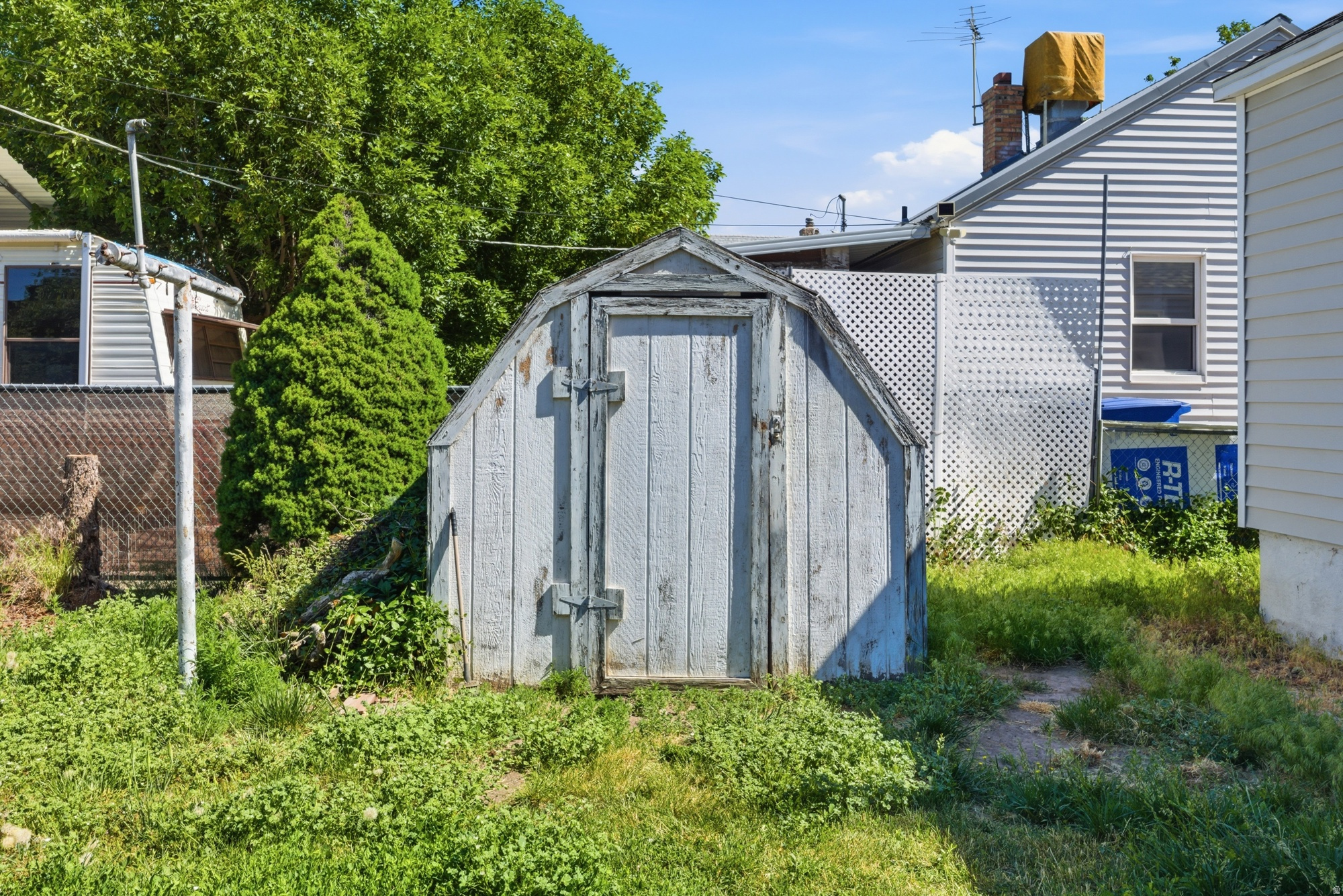 main property photo 22