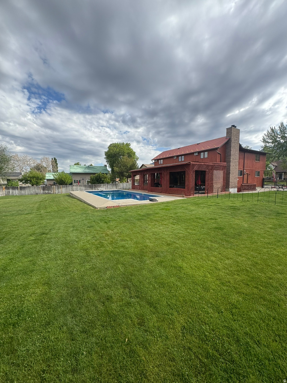 main property photo 20