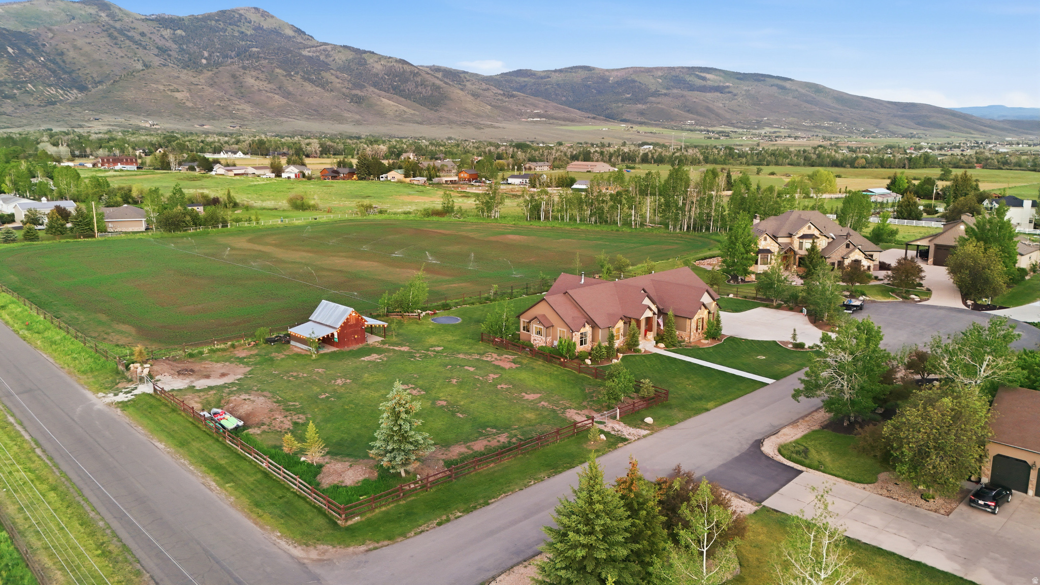 main property photo 7