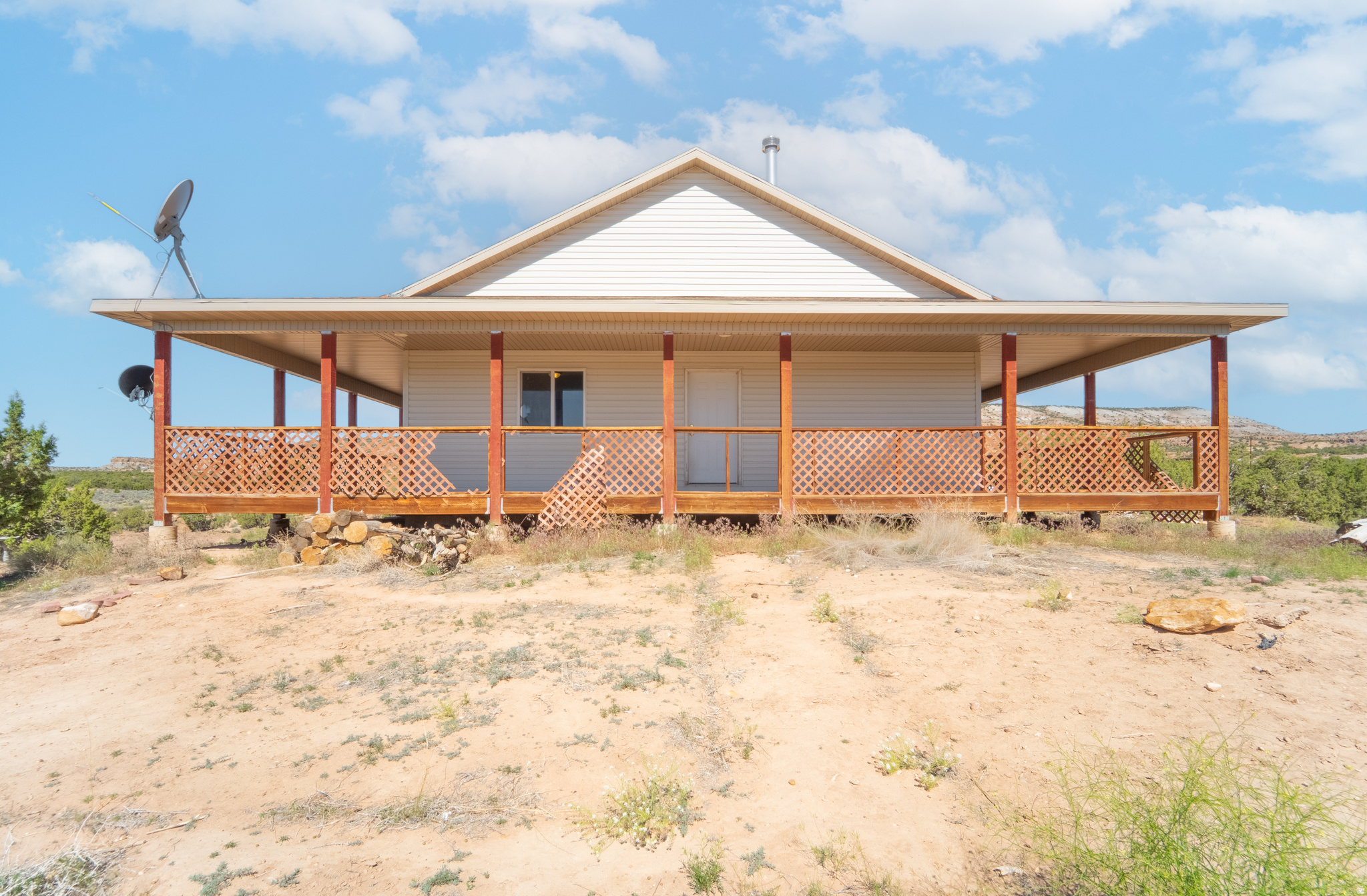 main property photo 28