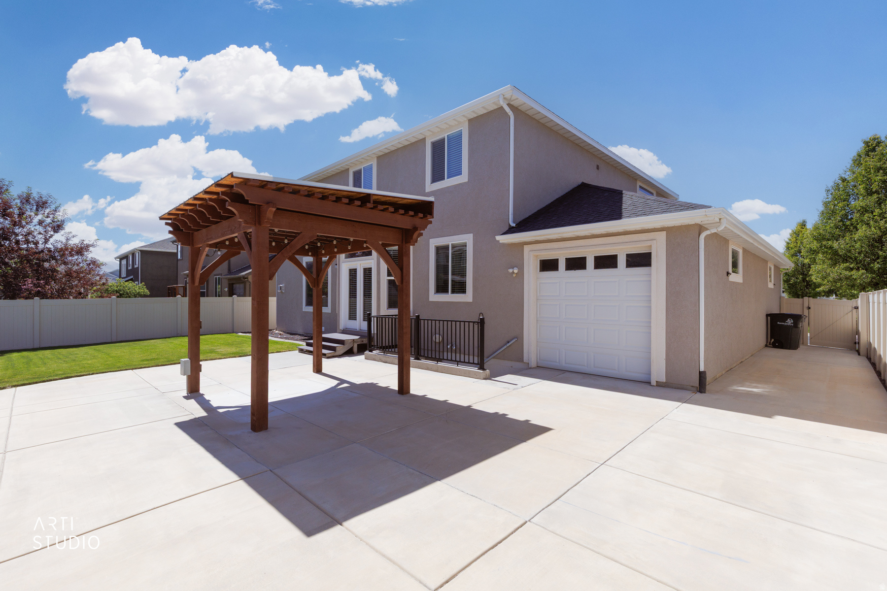 main property photo 43