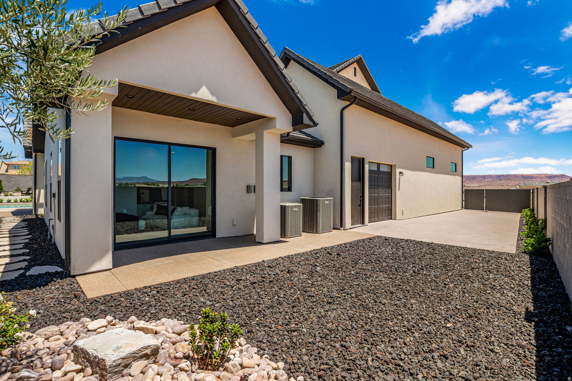 main property photo 66