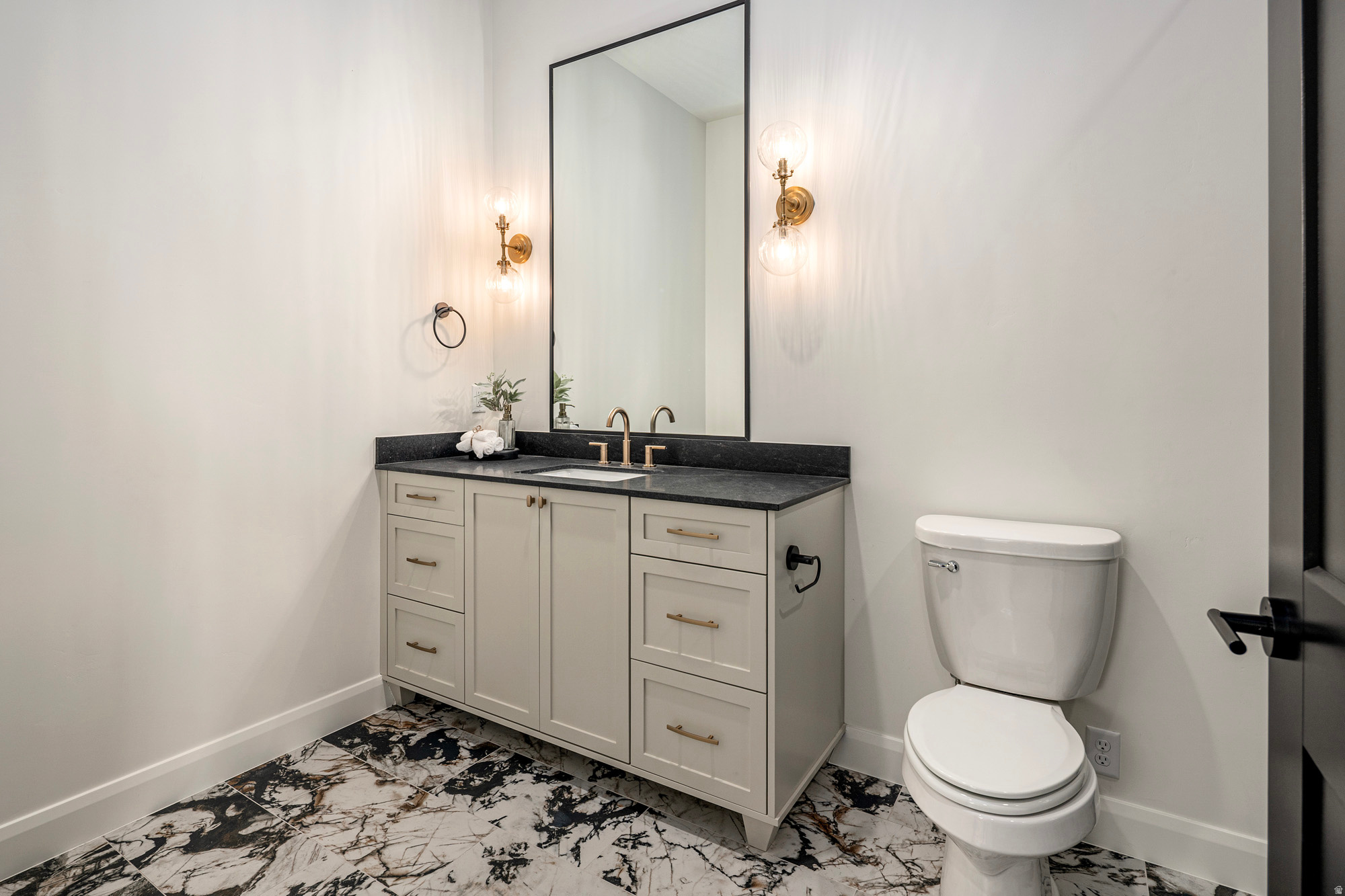main property photo 74