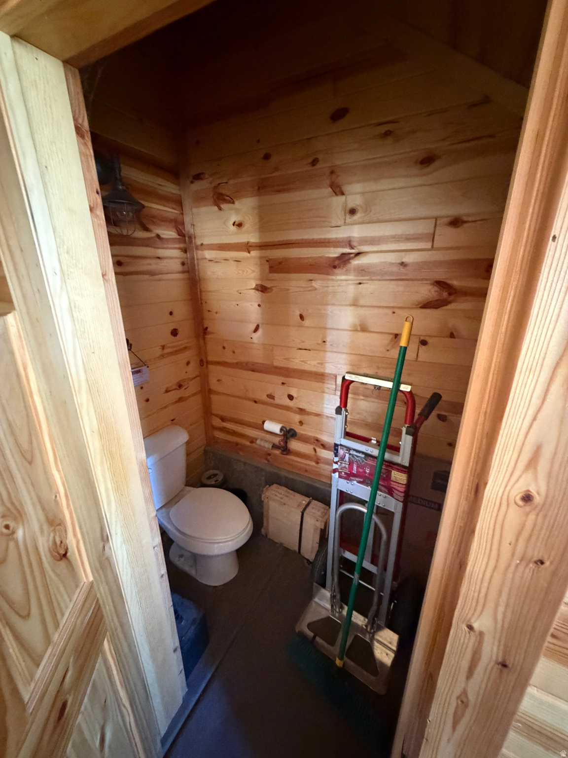 main property photo 25