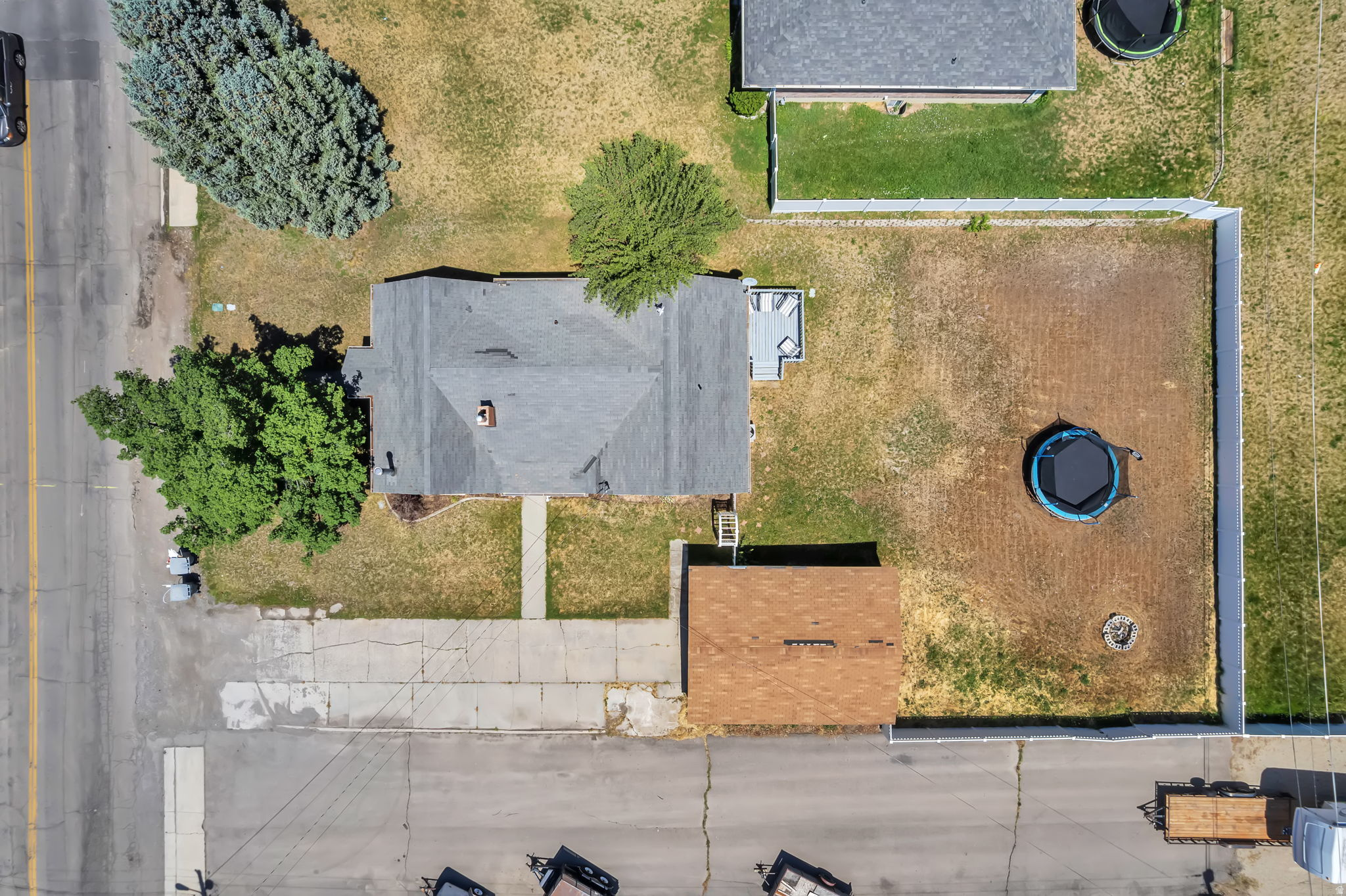 main property photo 6