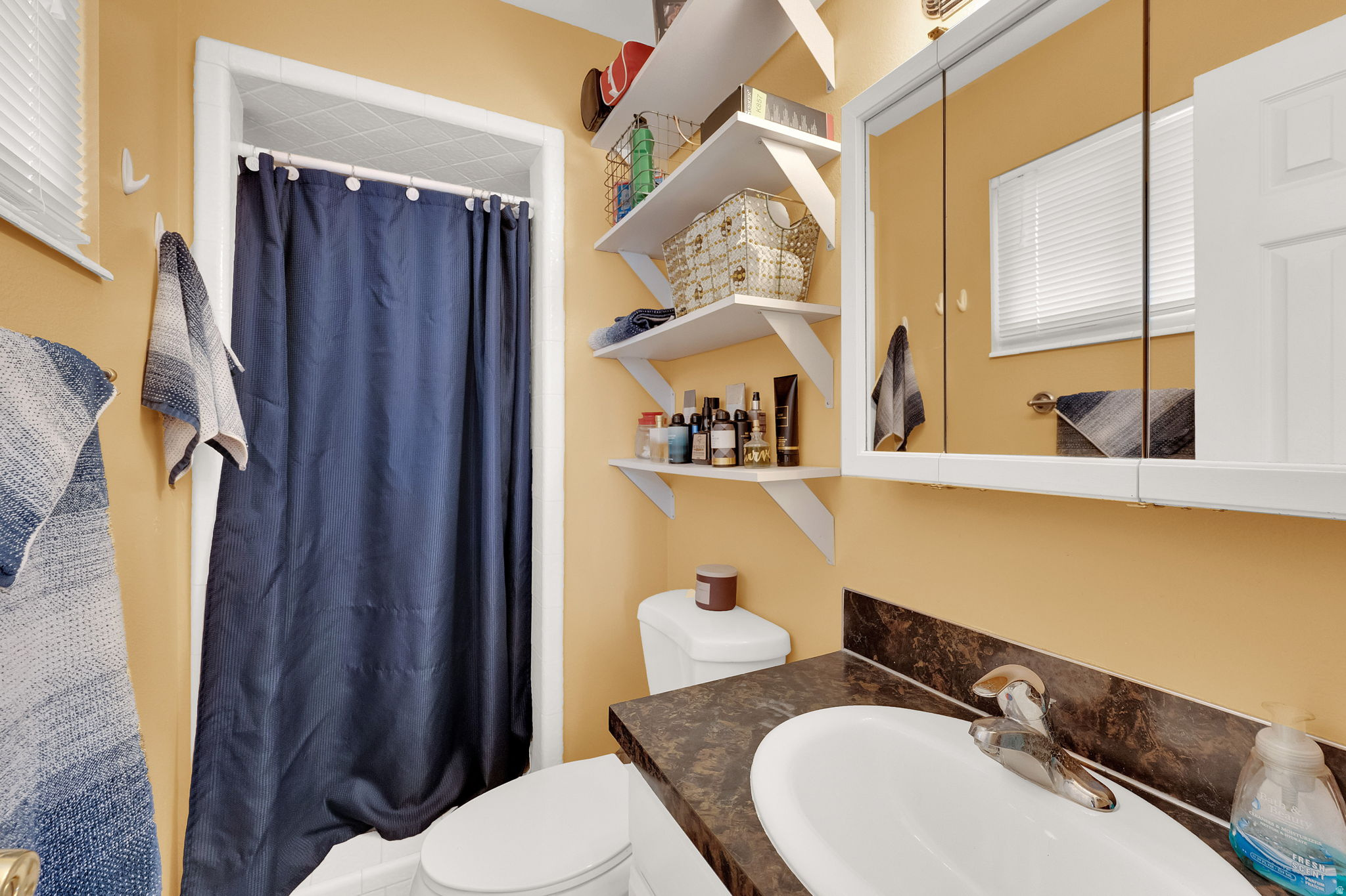 main property photo 9
