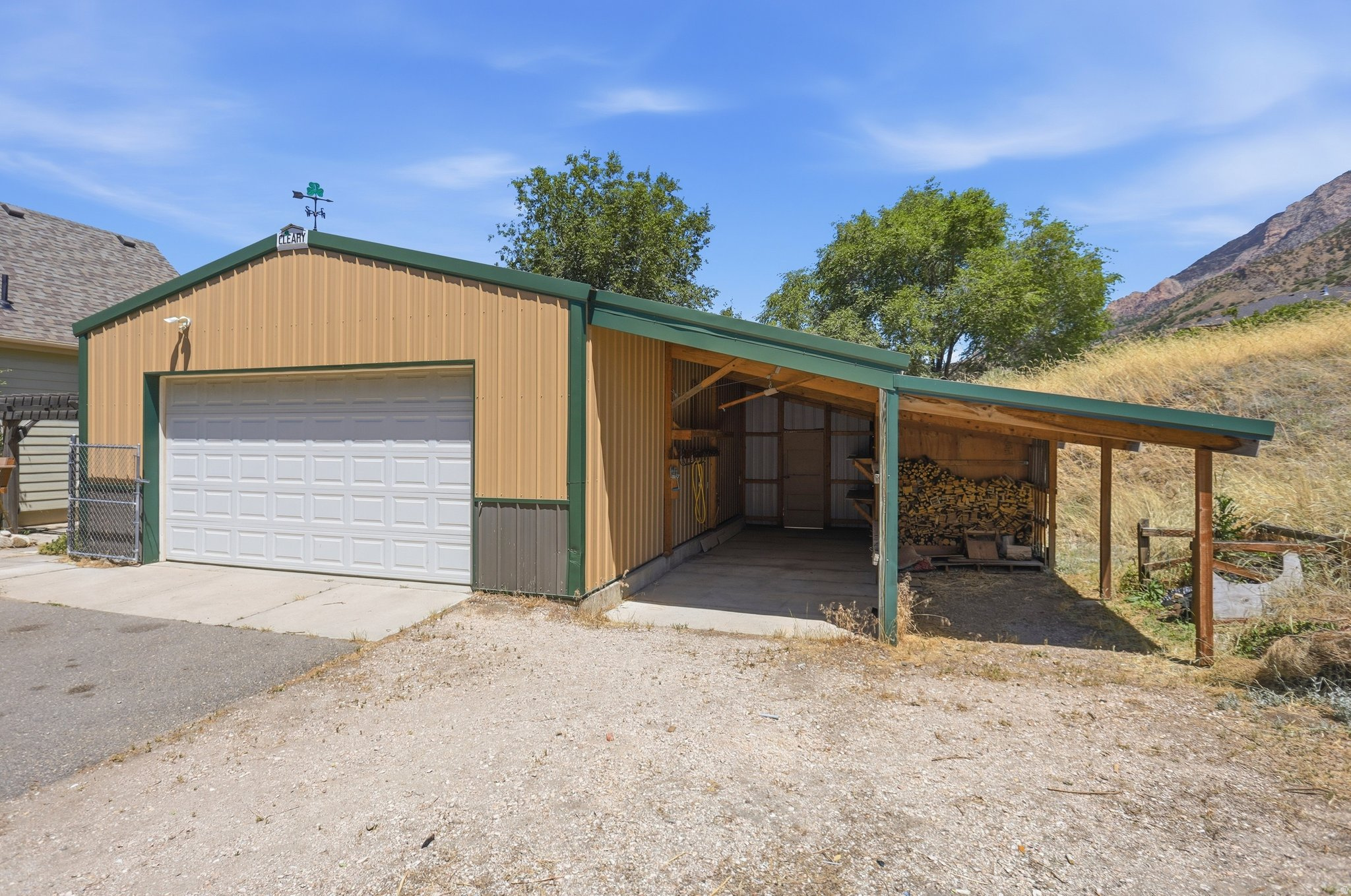 main property photo 30