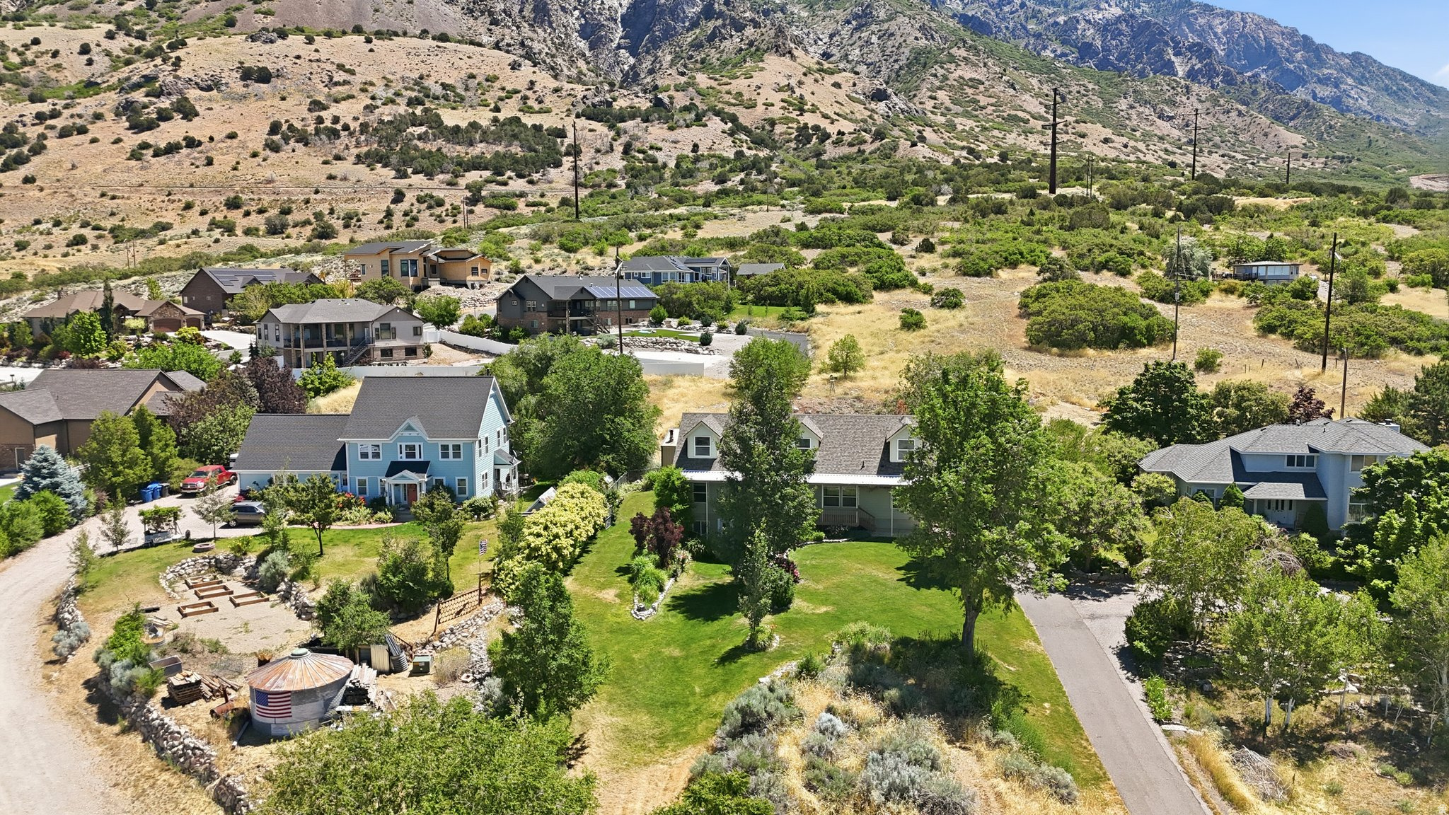 main property photo 40