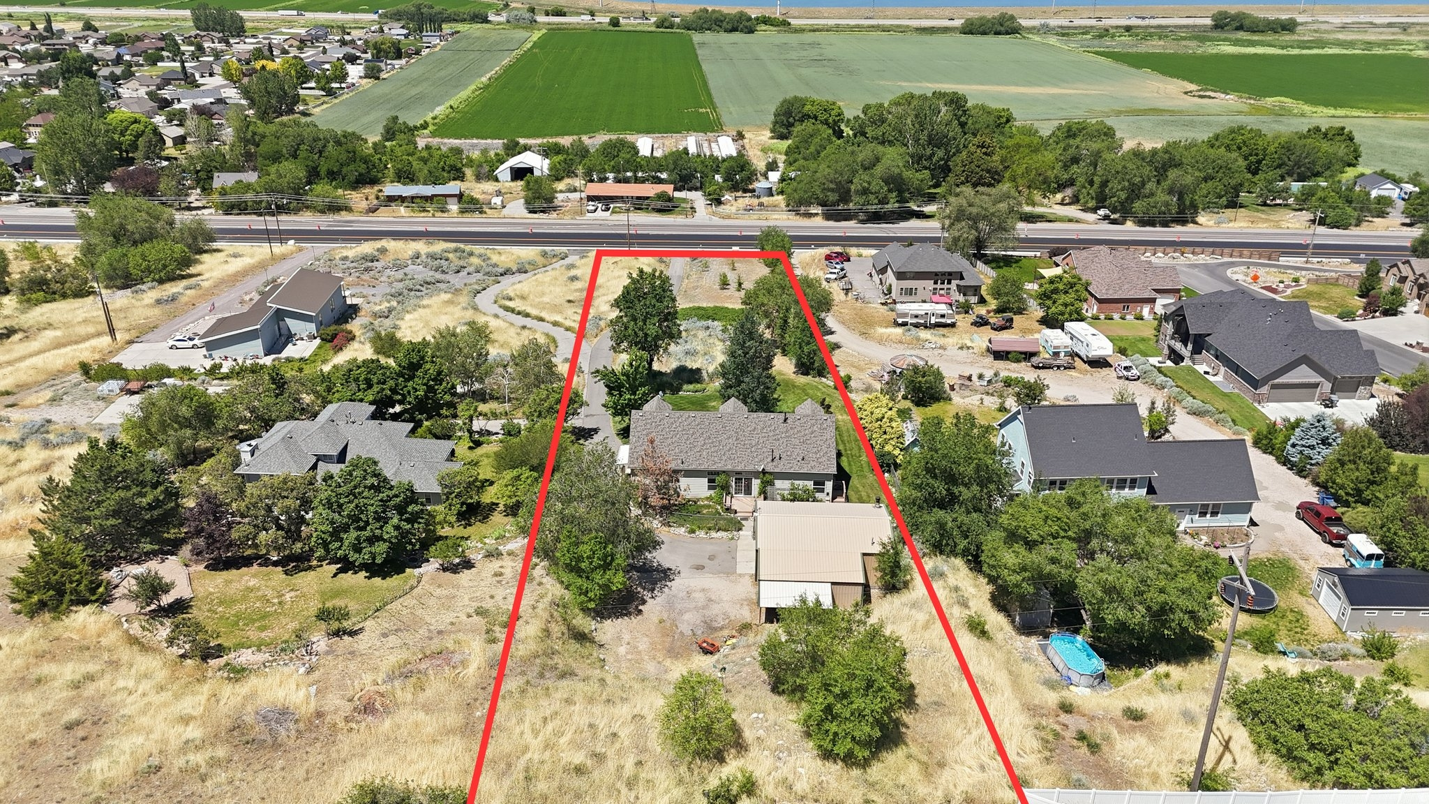 main property photo 49