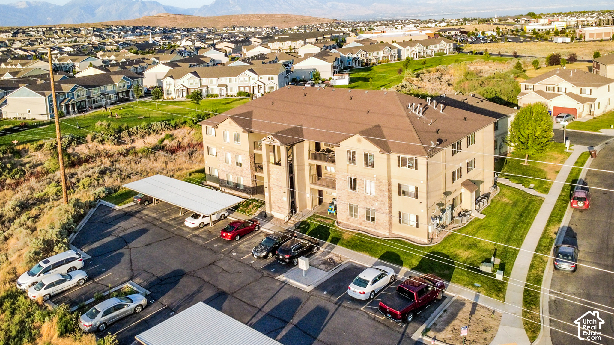 main property photo 14