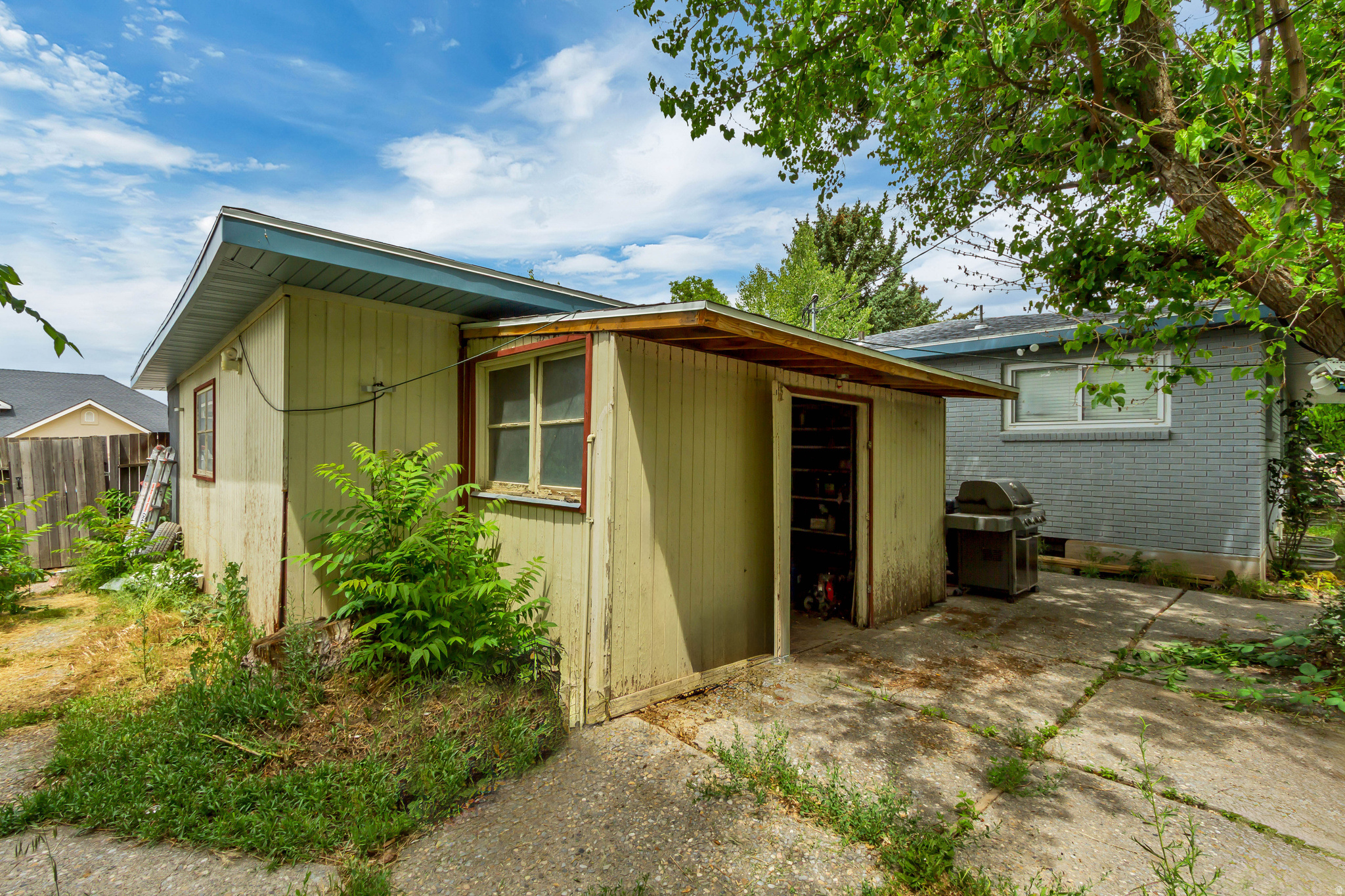 main property photo 14
