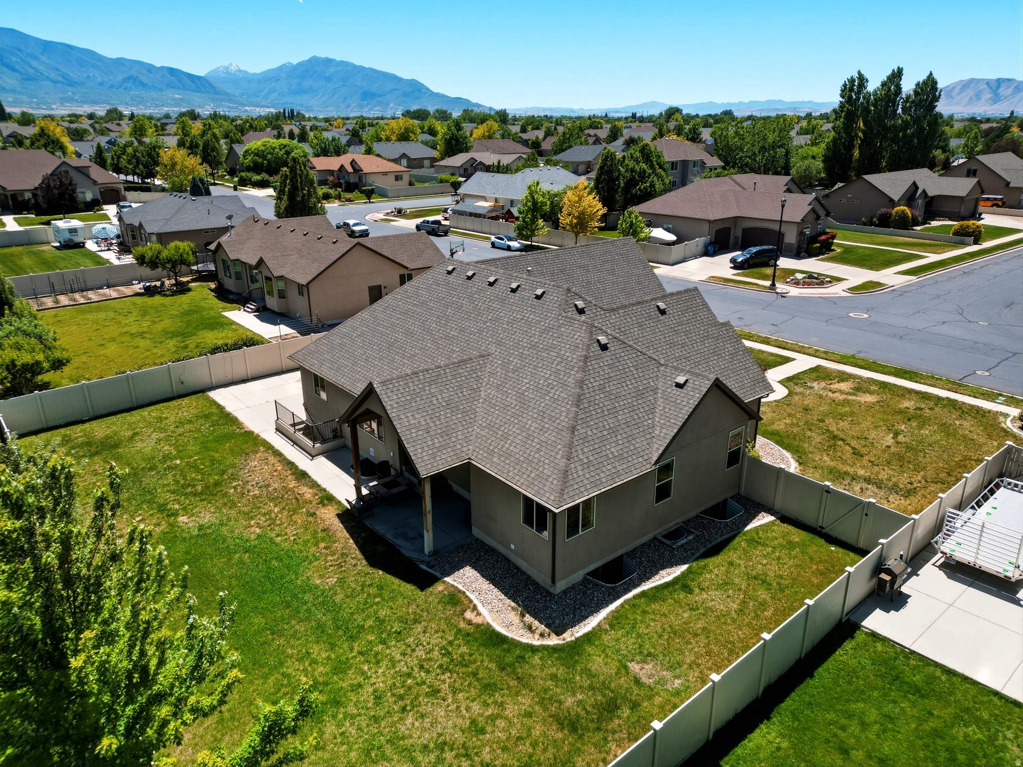 main property photo 53