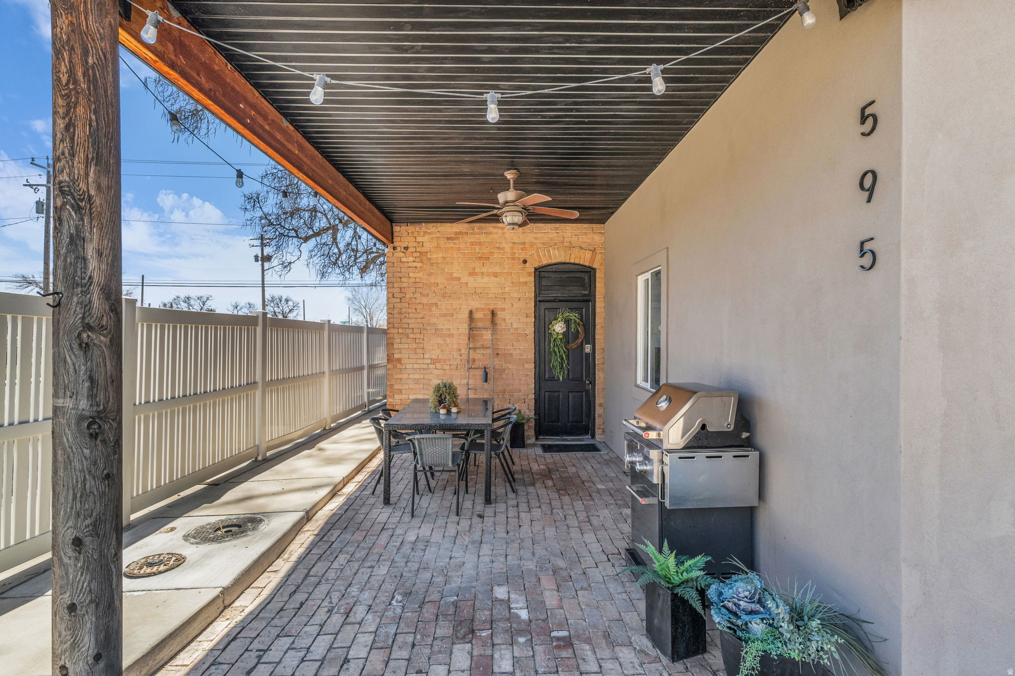 main property photo 5