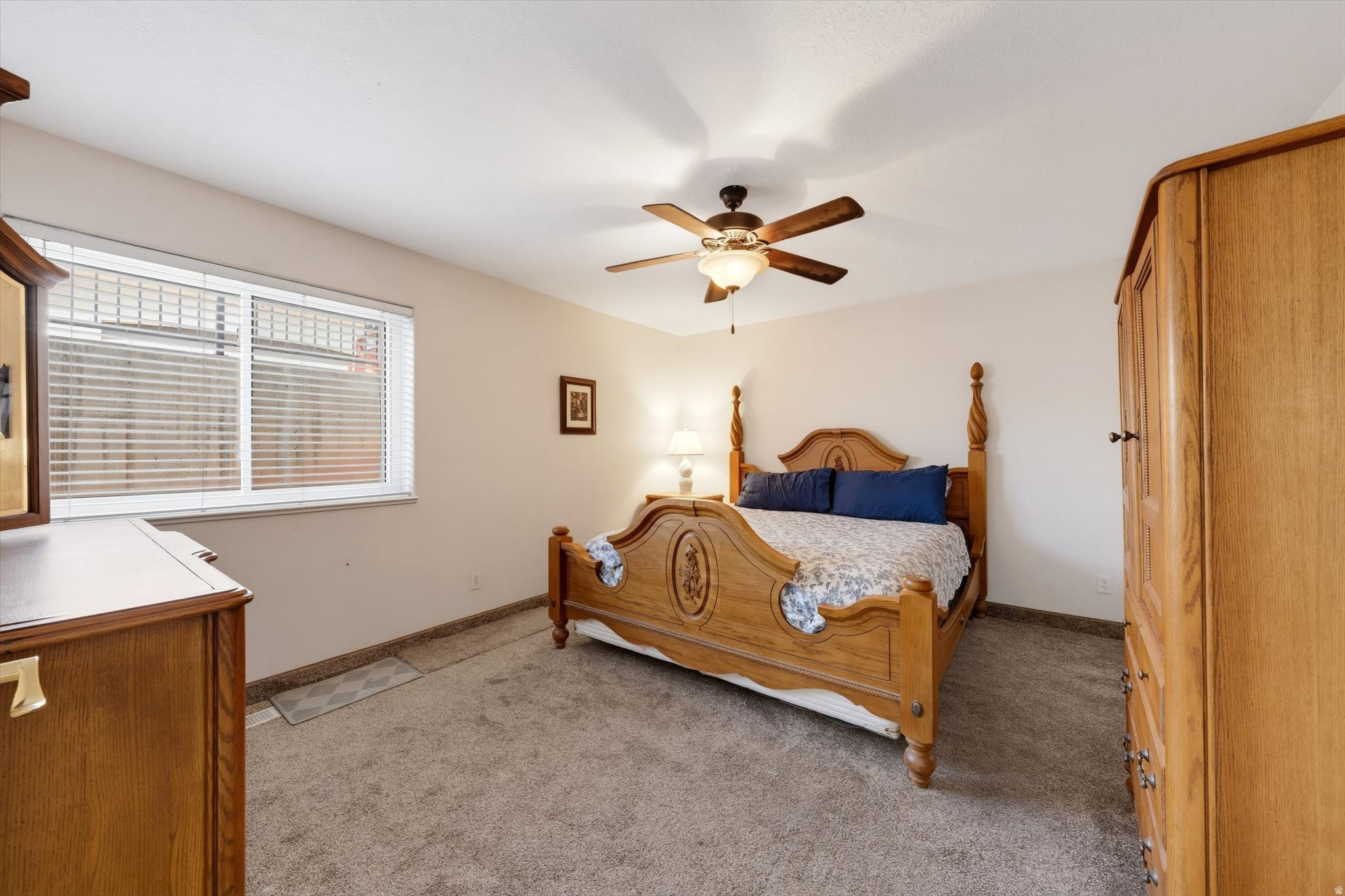main property photo 75