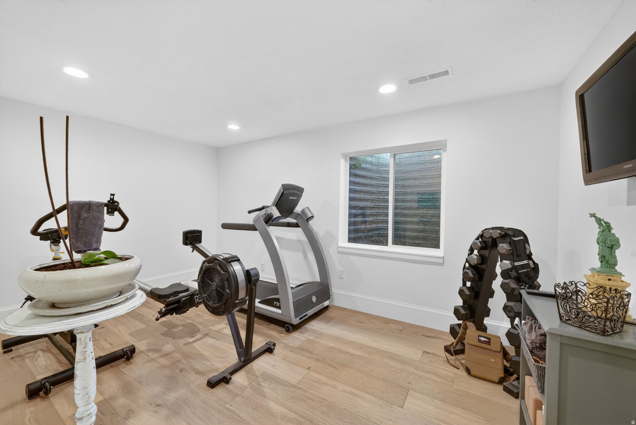 main property photo 76