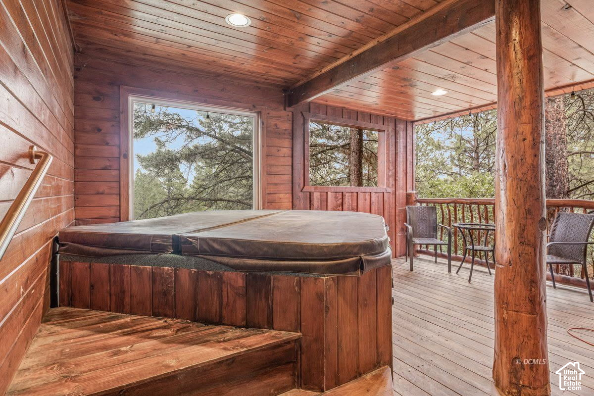 main property photo 18