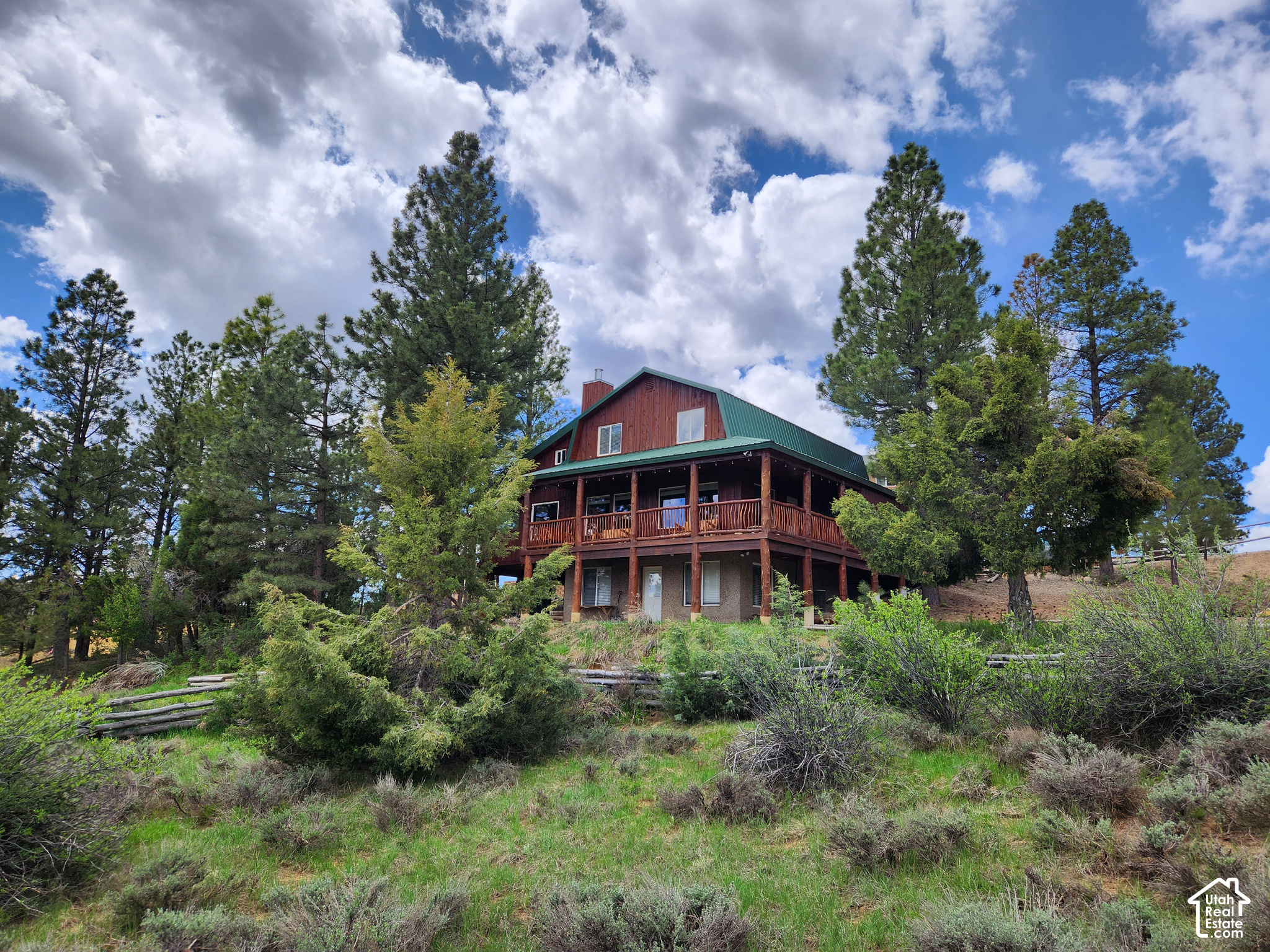 main property photo 45
