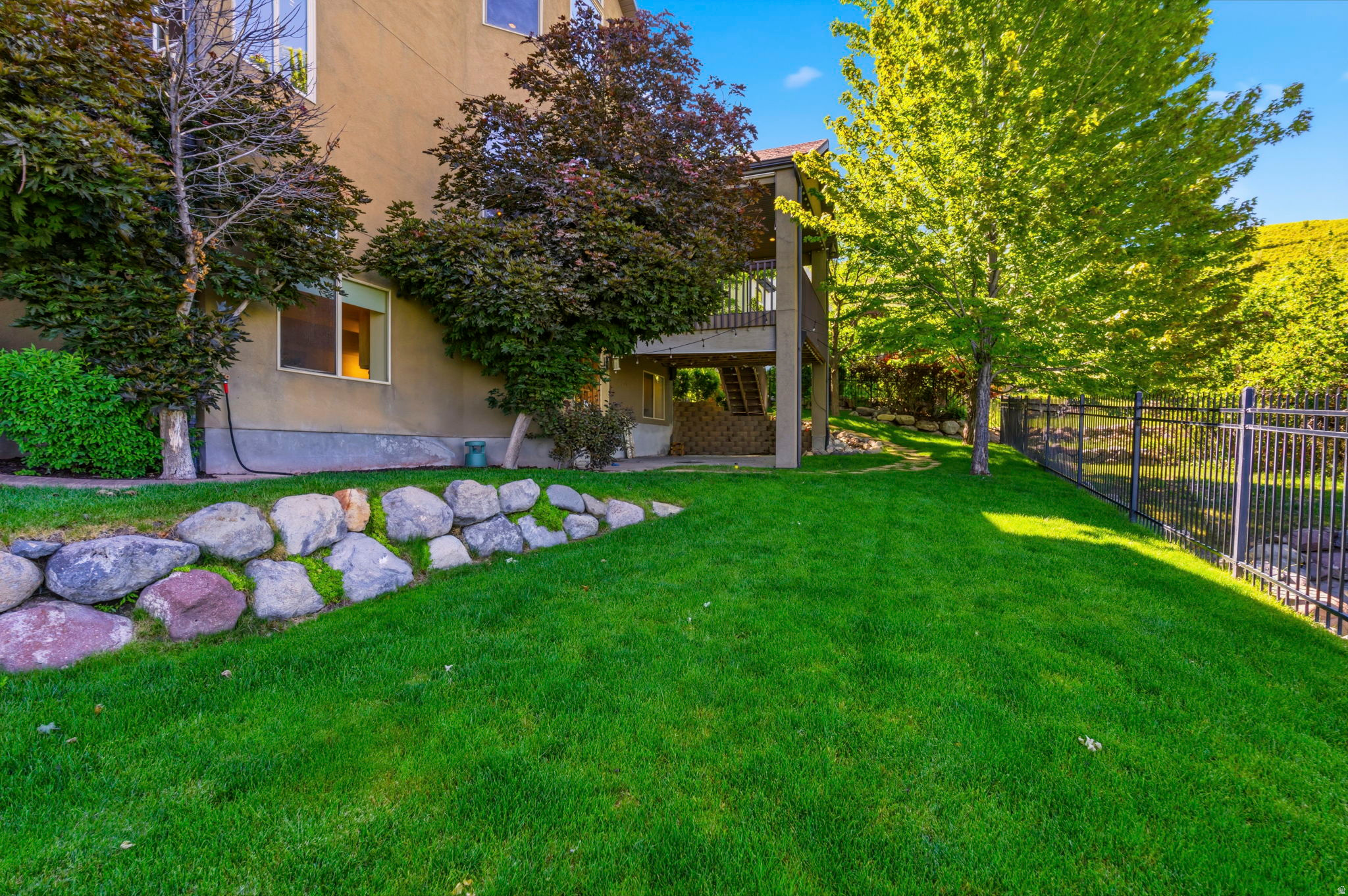 main property photo 48