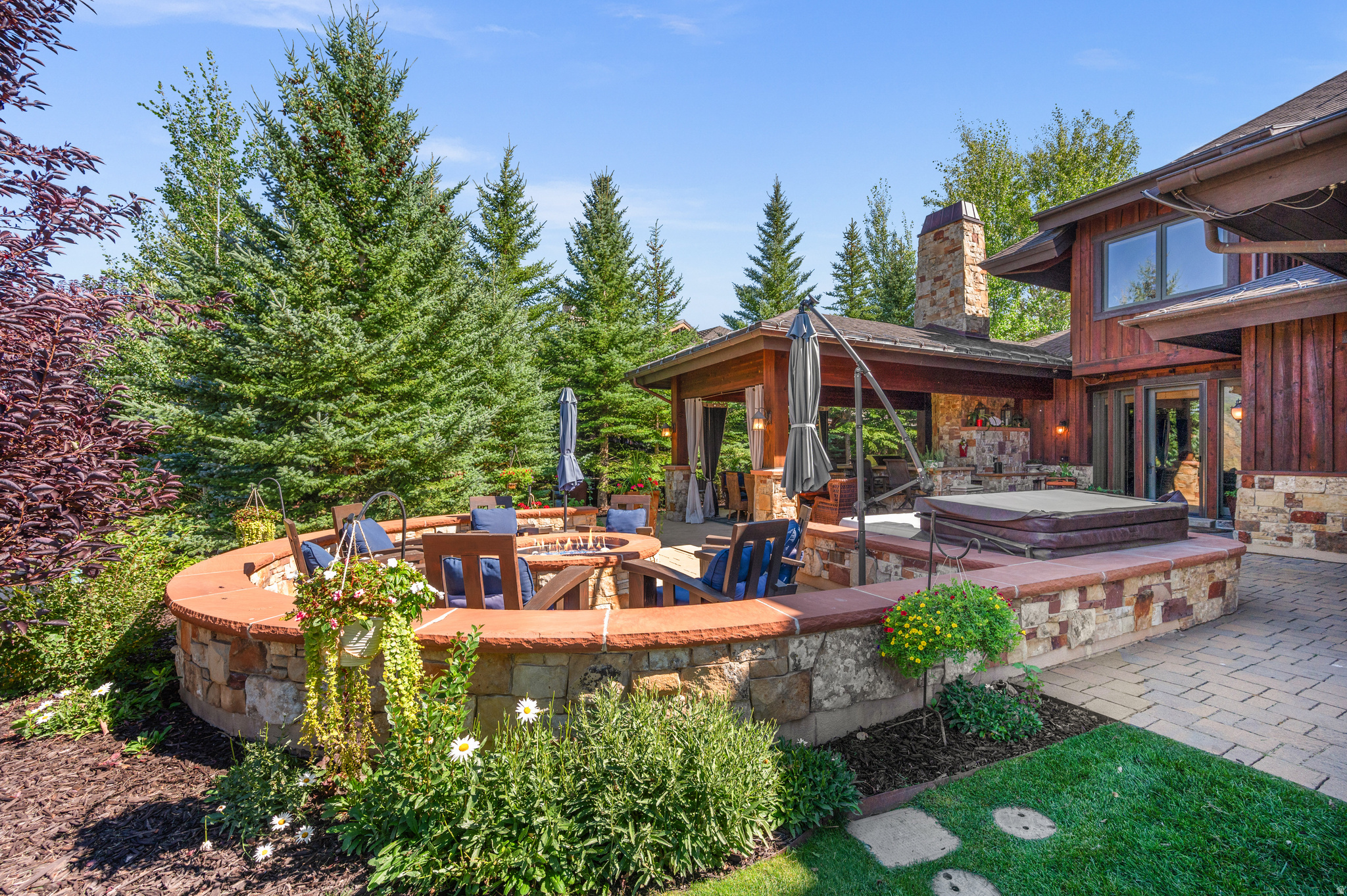 main property photo 70