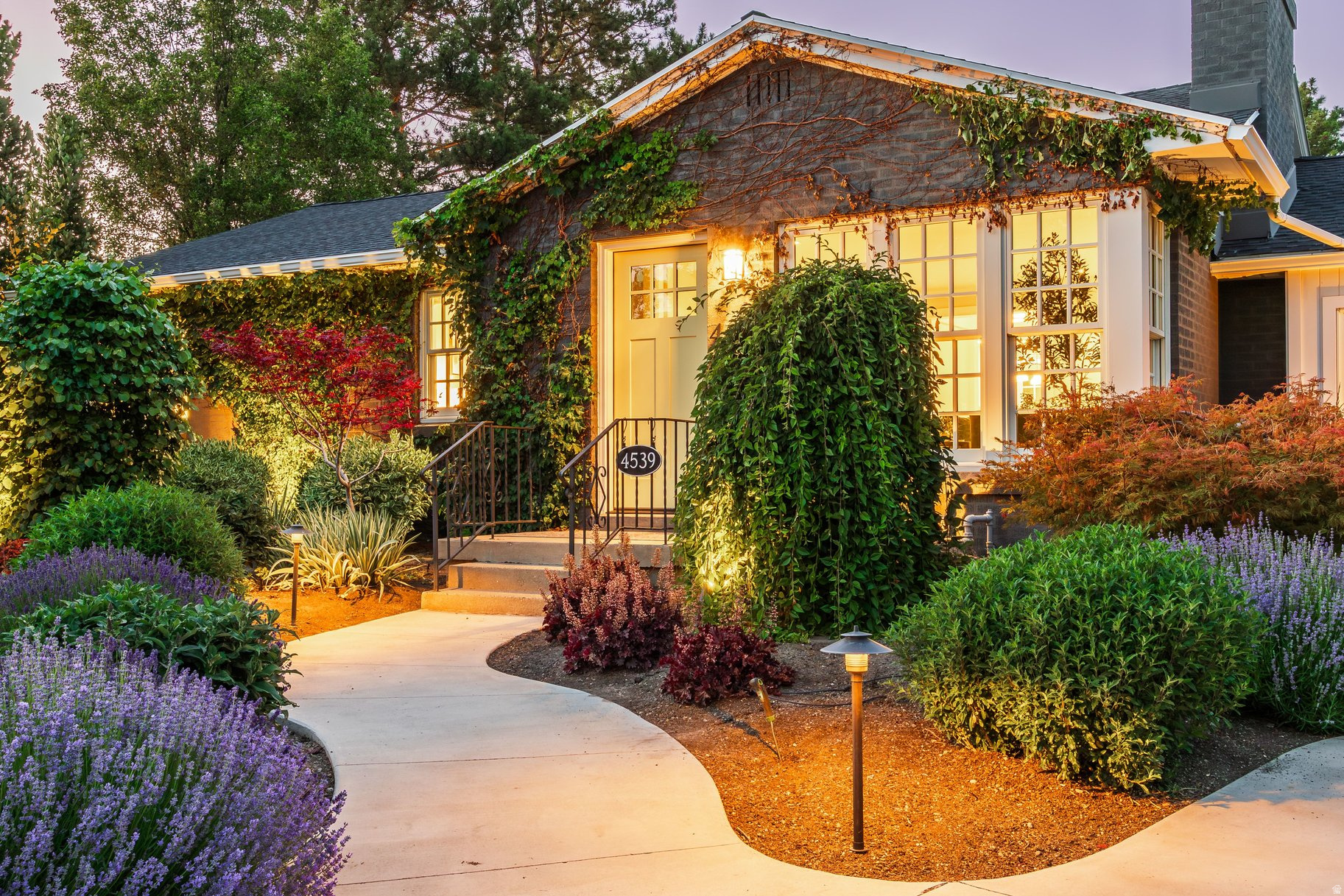 main property photo 45
