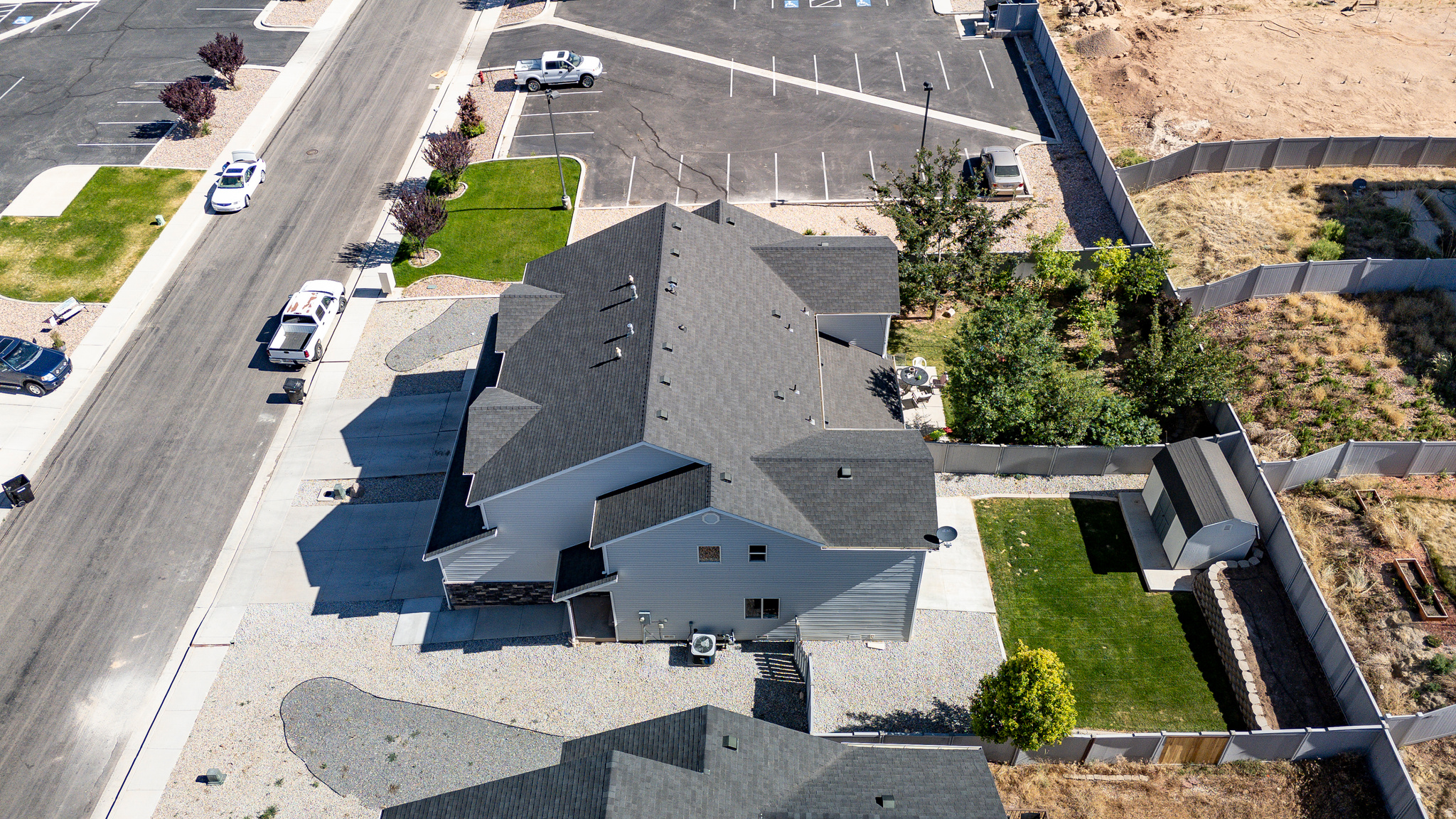 main property photo 40