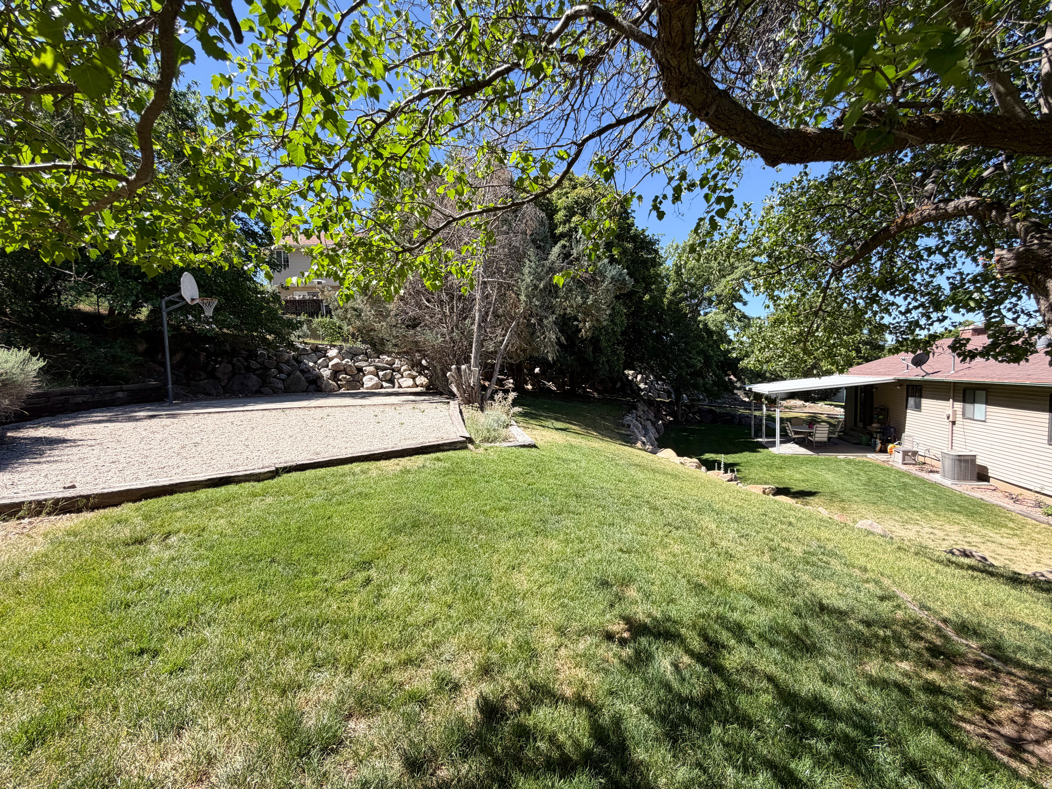 main property photo 32