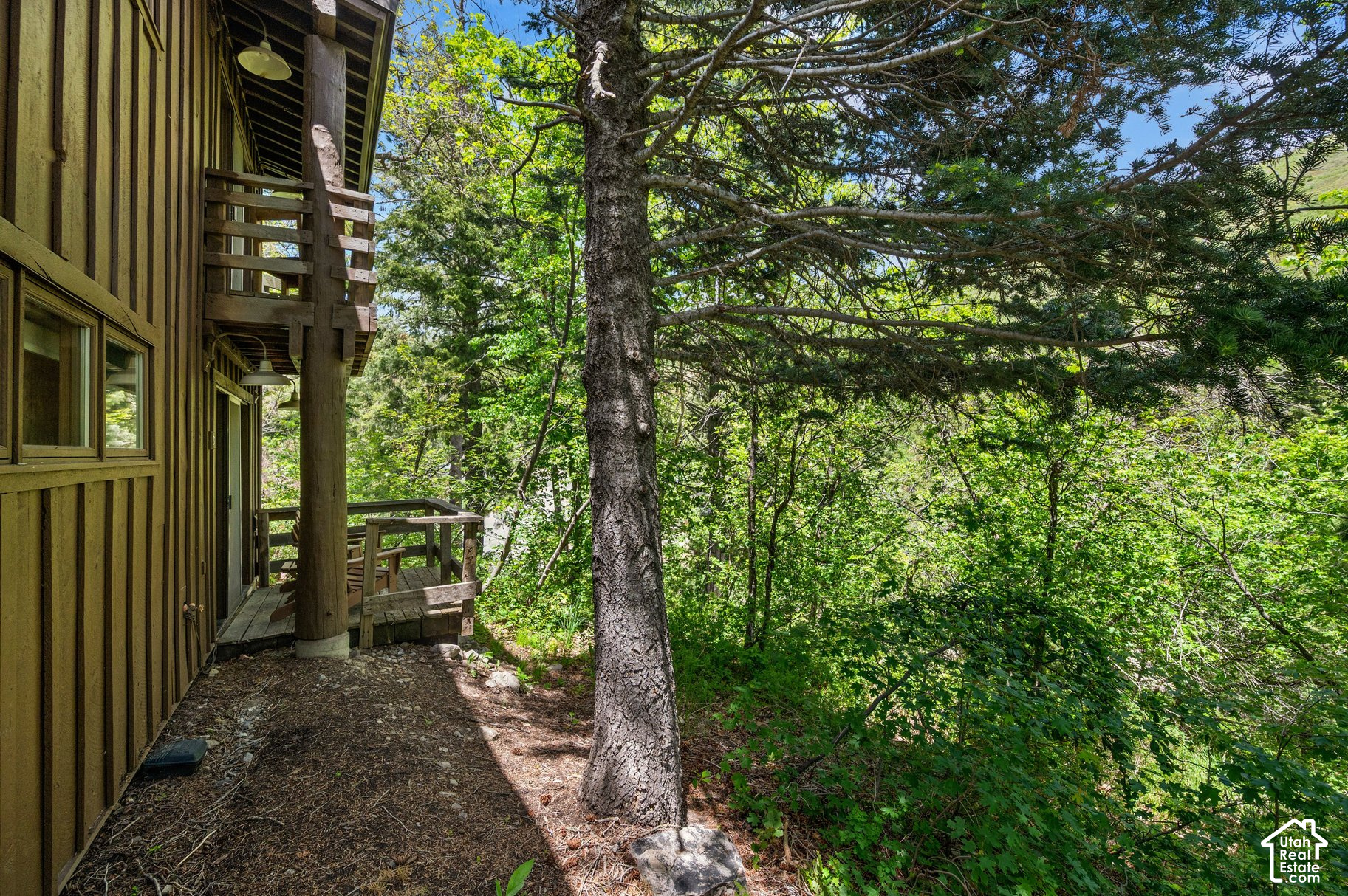 main property photo 34