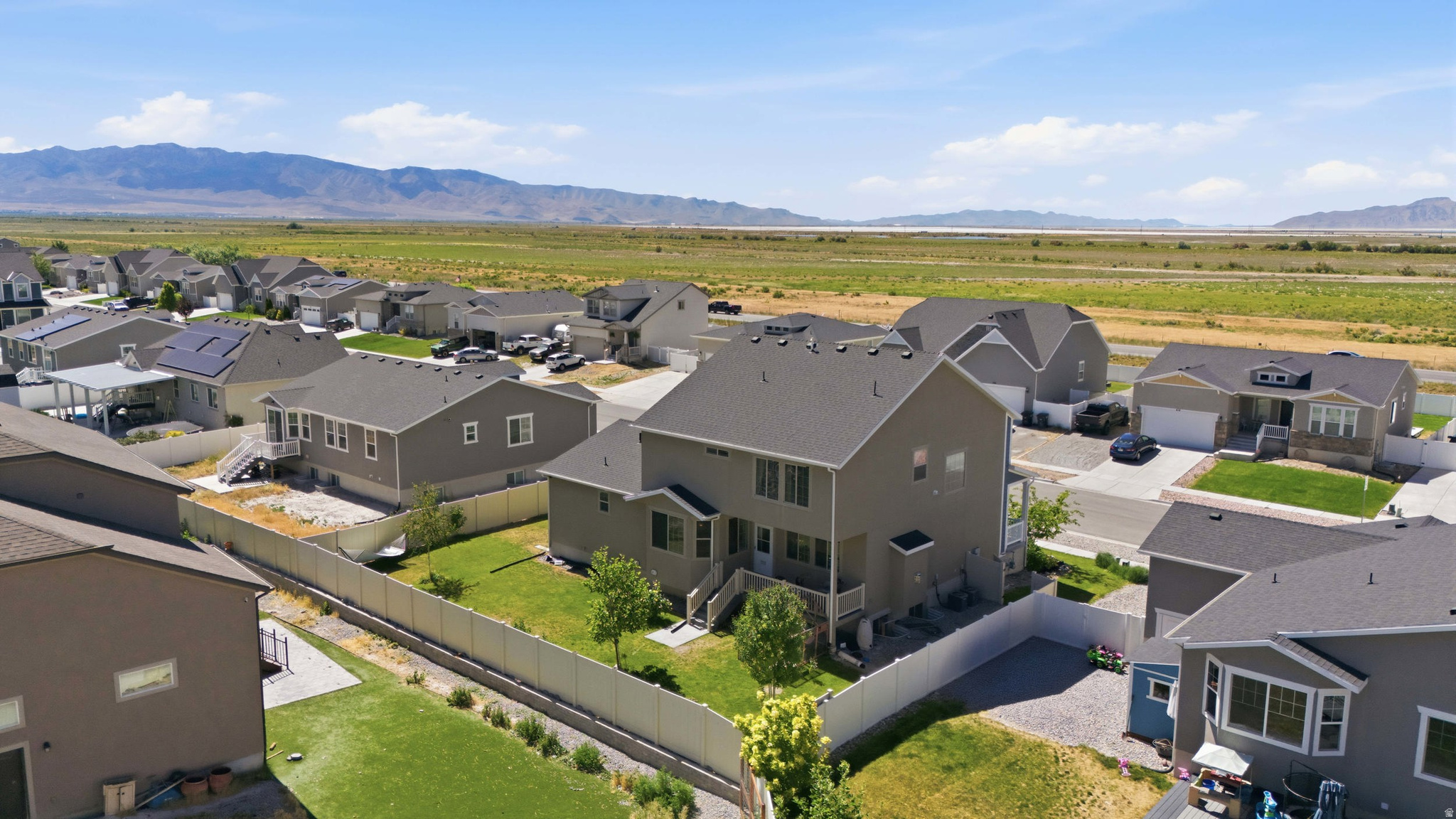 main property photo 50