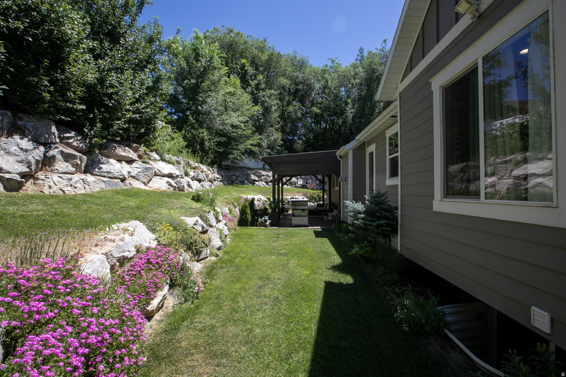 main property photo 63