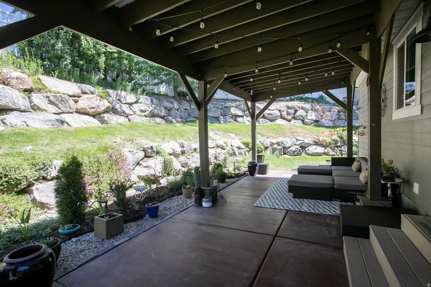 main property photo 65