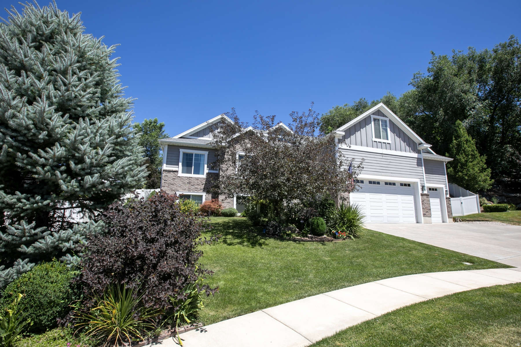 main property photo 67