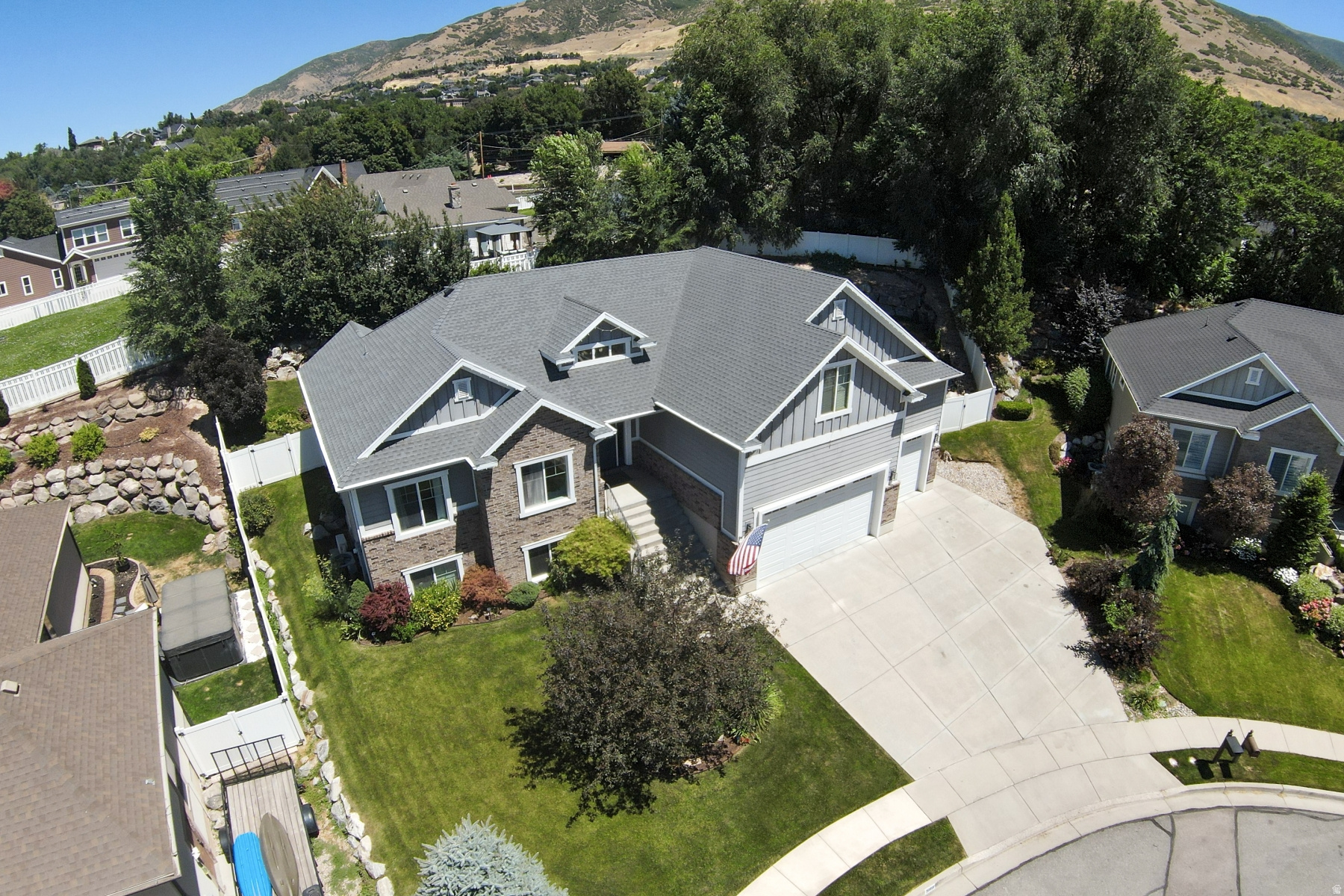 main property photo 74