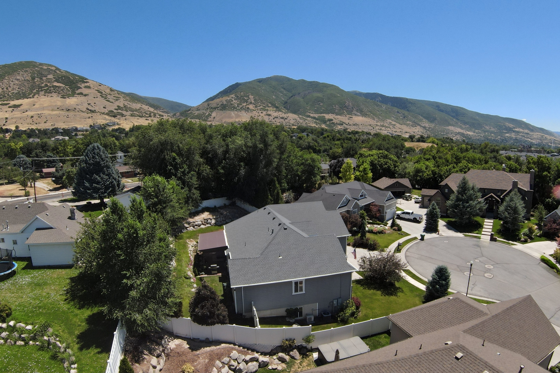 main property photo 79