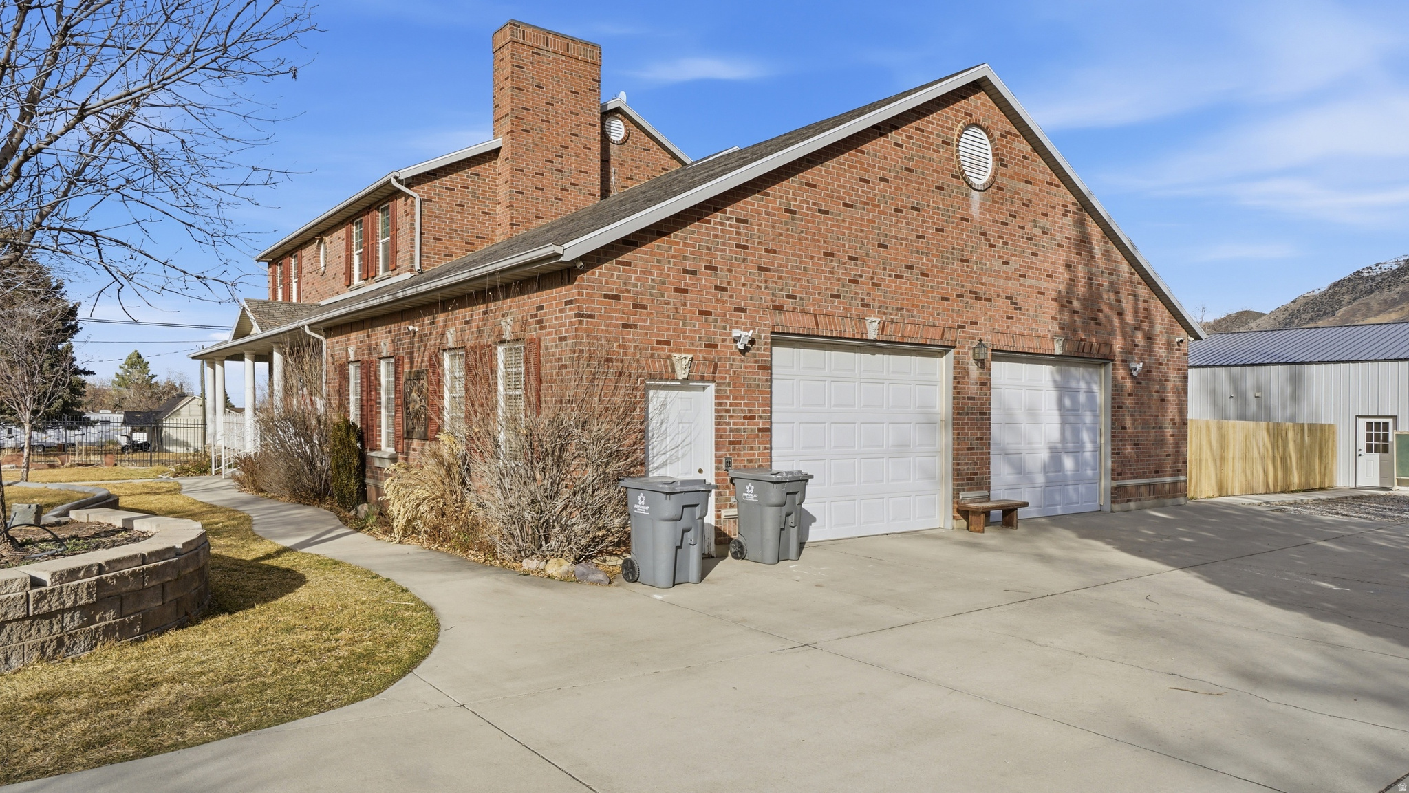 main property photo 41