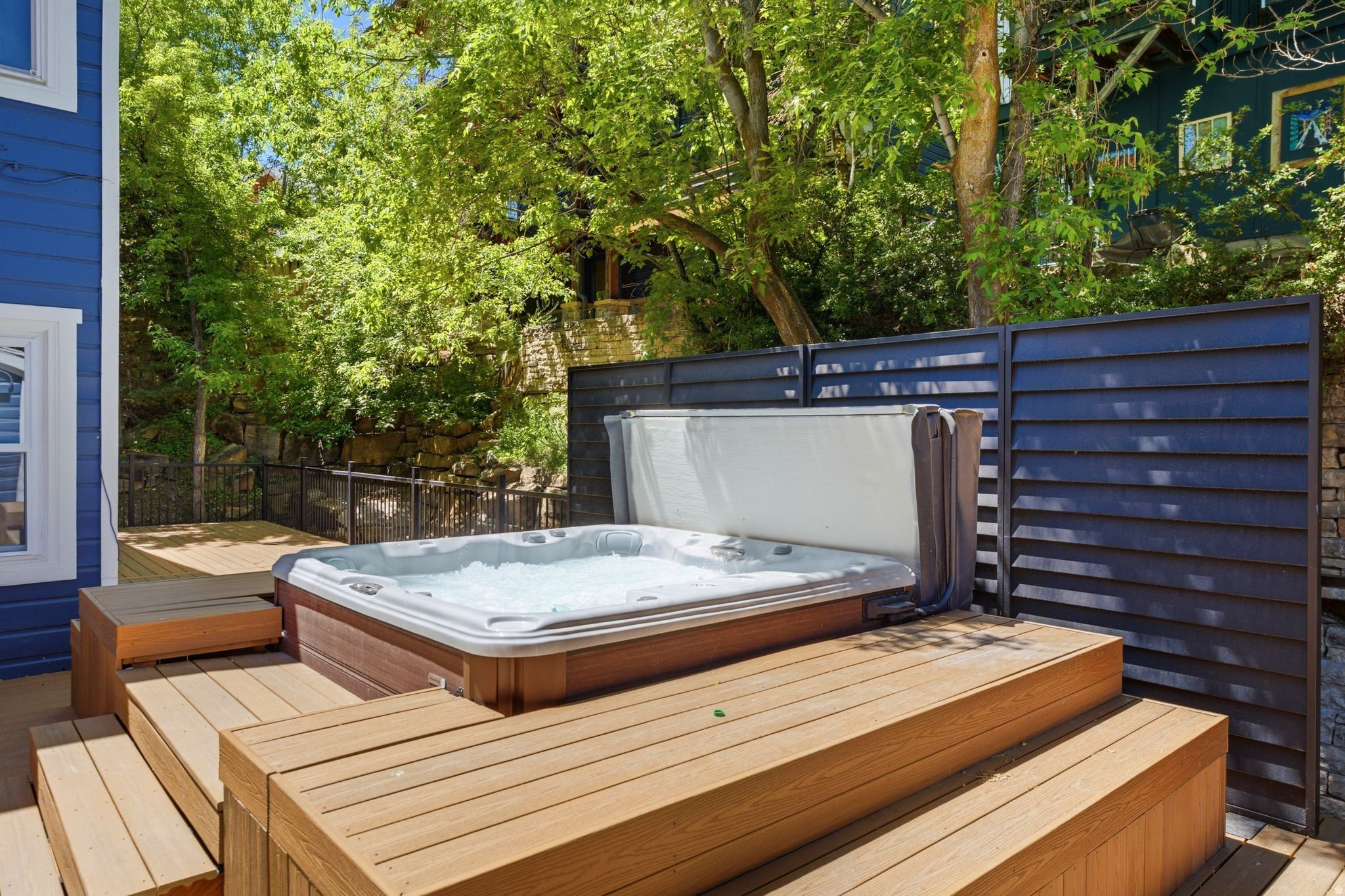 main property photo 23