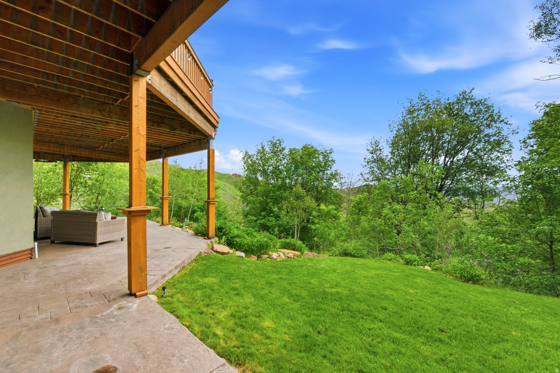 main property photo 50