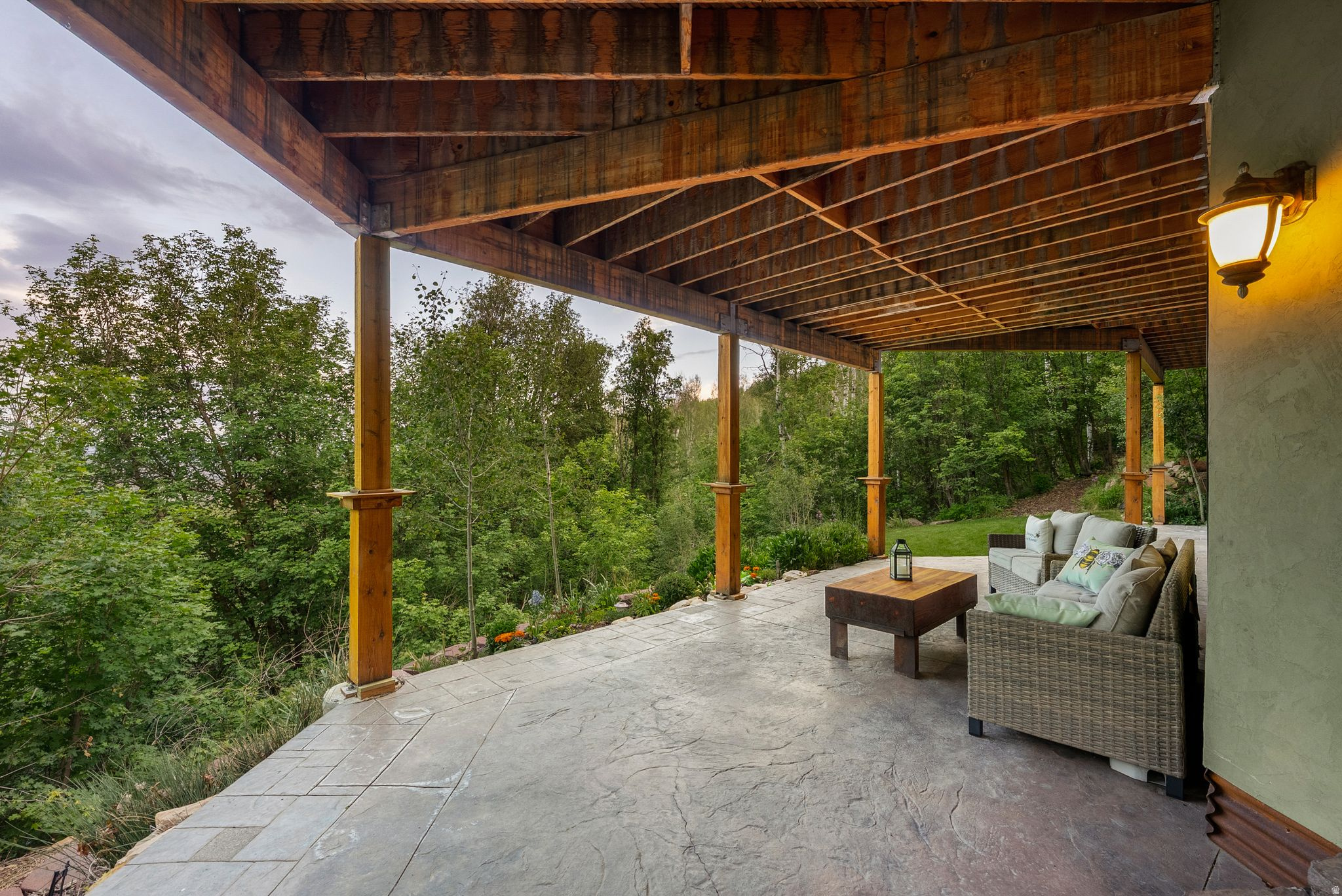 main property photo 51